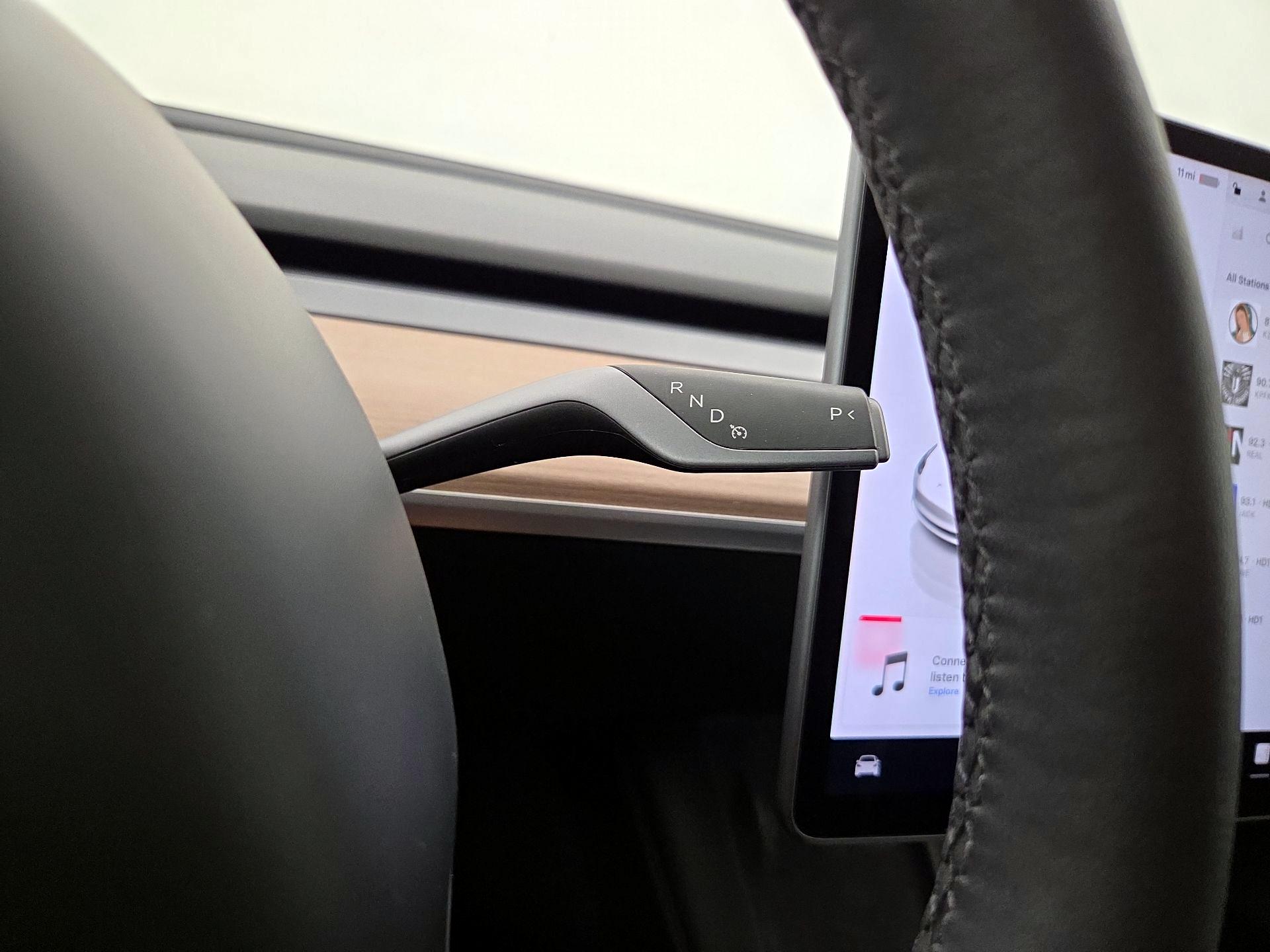 Thumbnail: 2023 Tesla Model 3 - 17