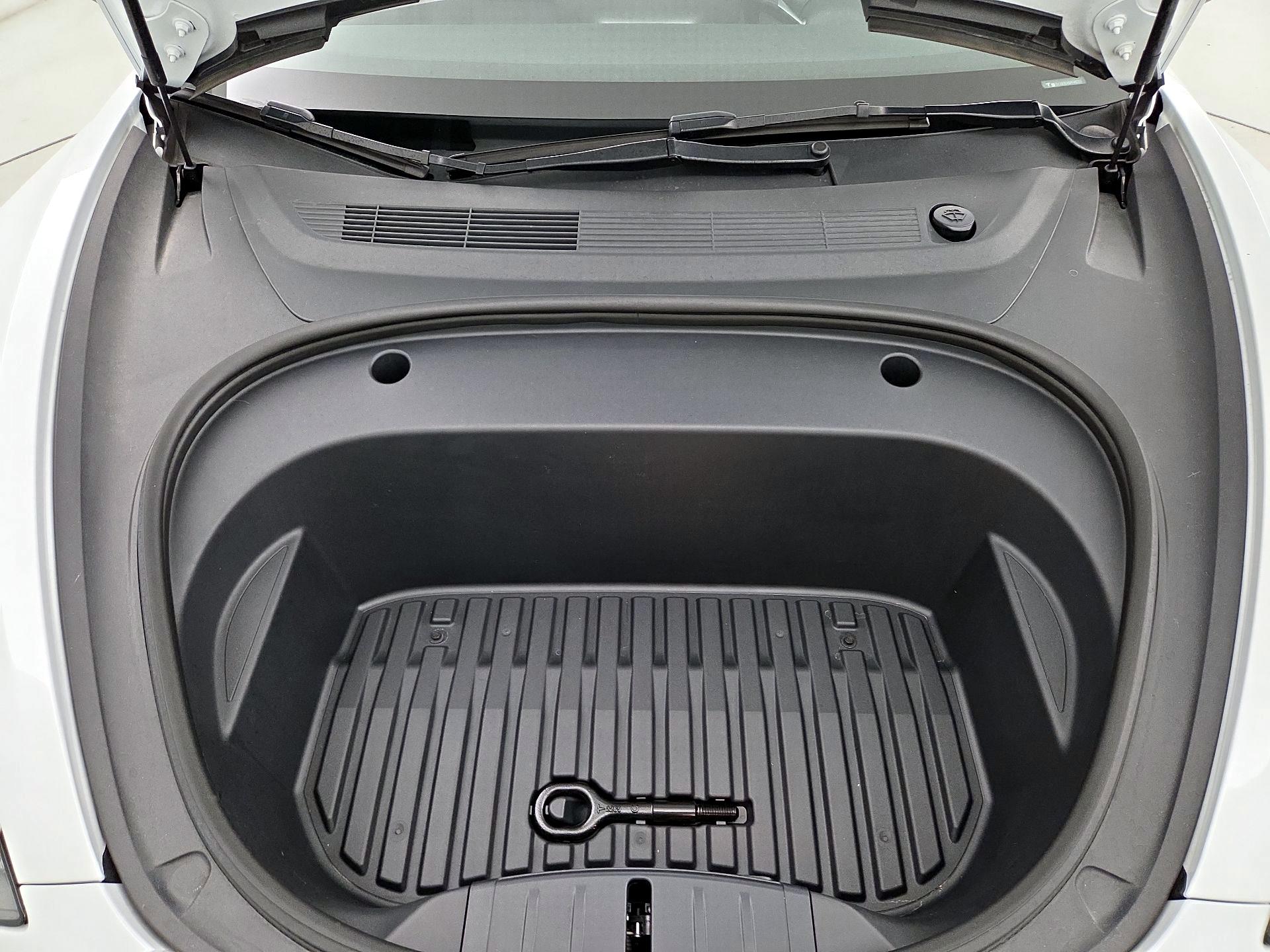 Thumbnail: 2023 Tesla Model 3 - 20