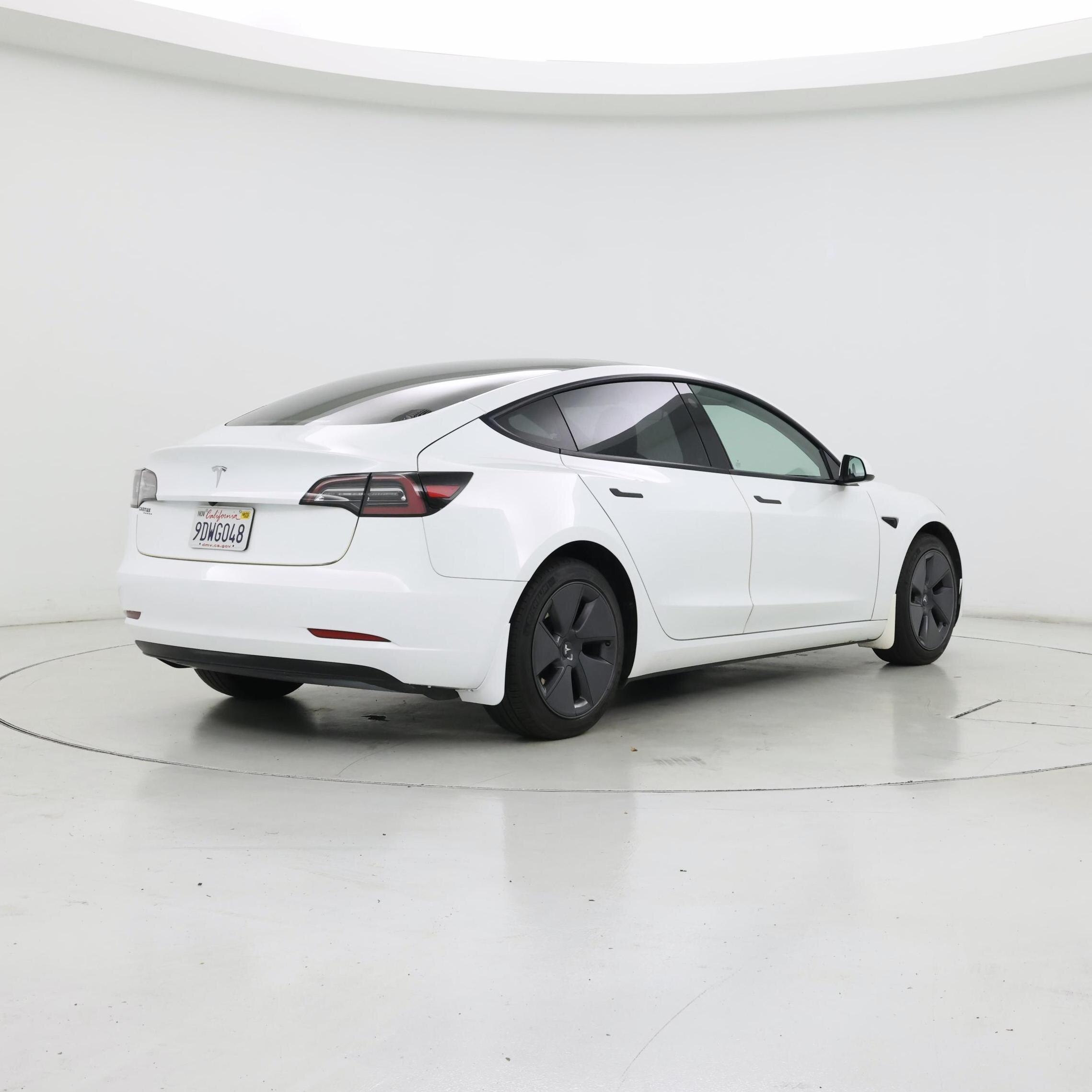 Thumbnail: 2023 Tesla Model 3 - 8