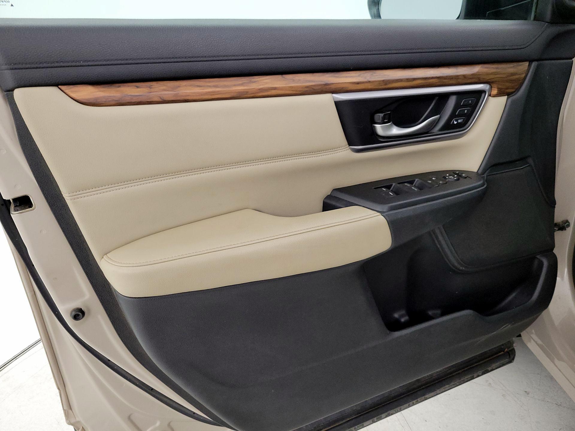 Thumbnail: 2017 Honda CR-V - 12