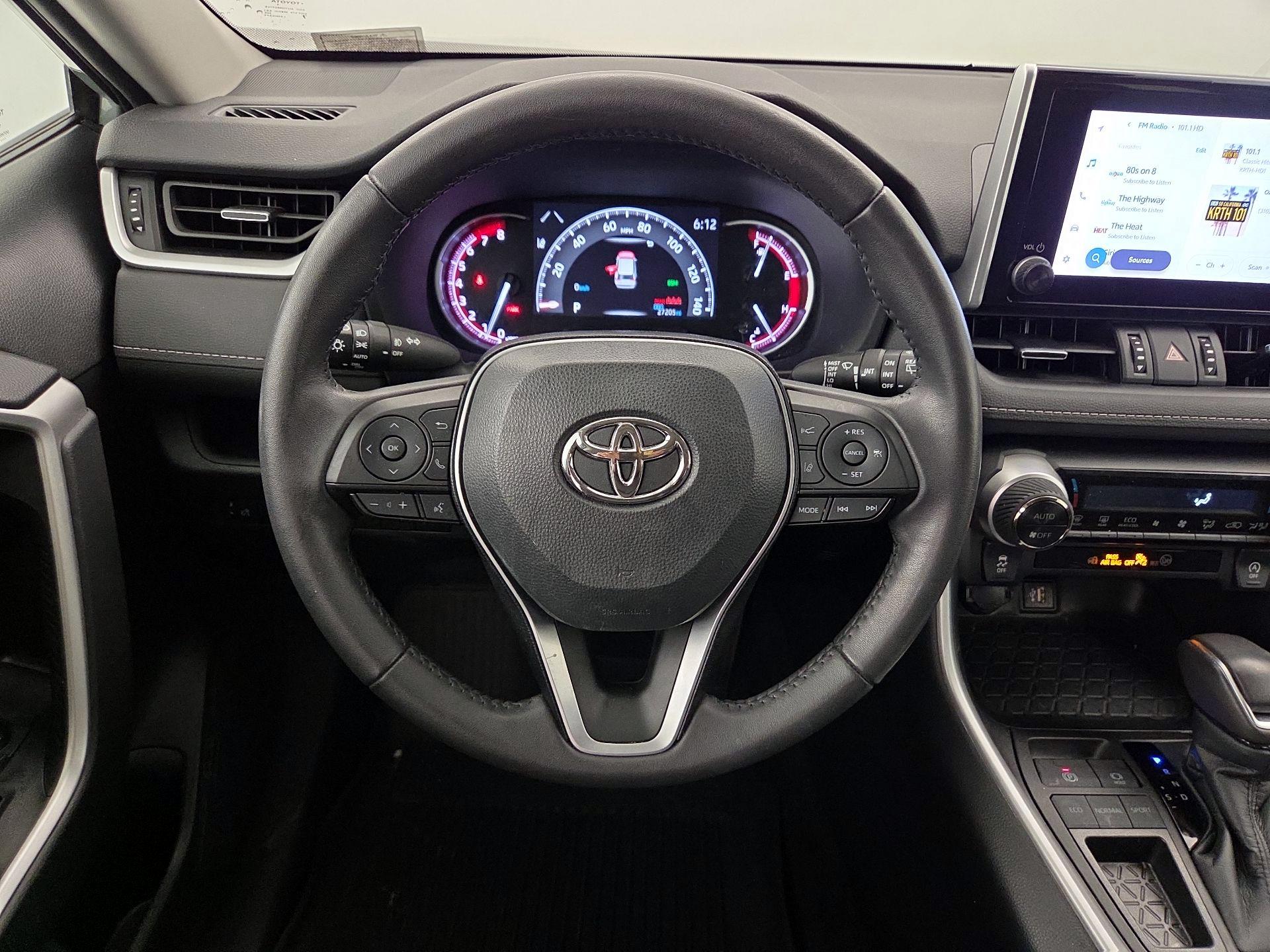 Thumbnail: 2023 Toyota RAV4 - 10