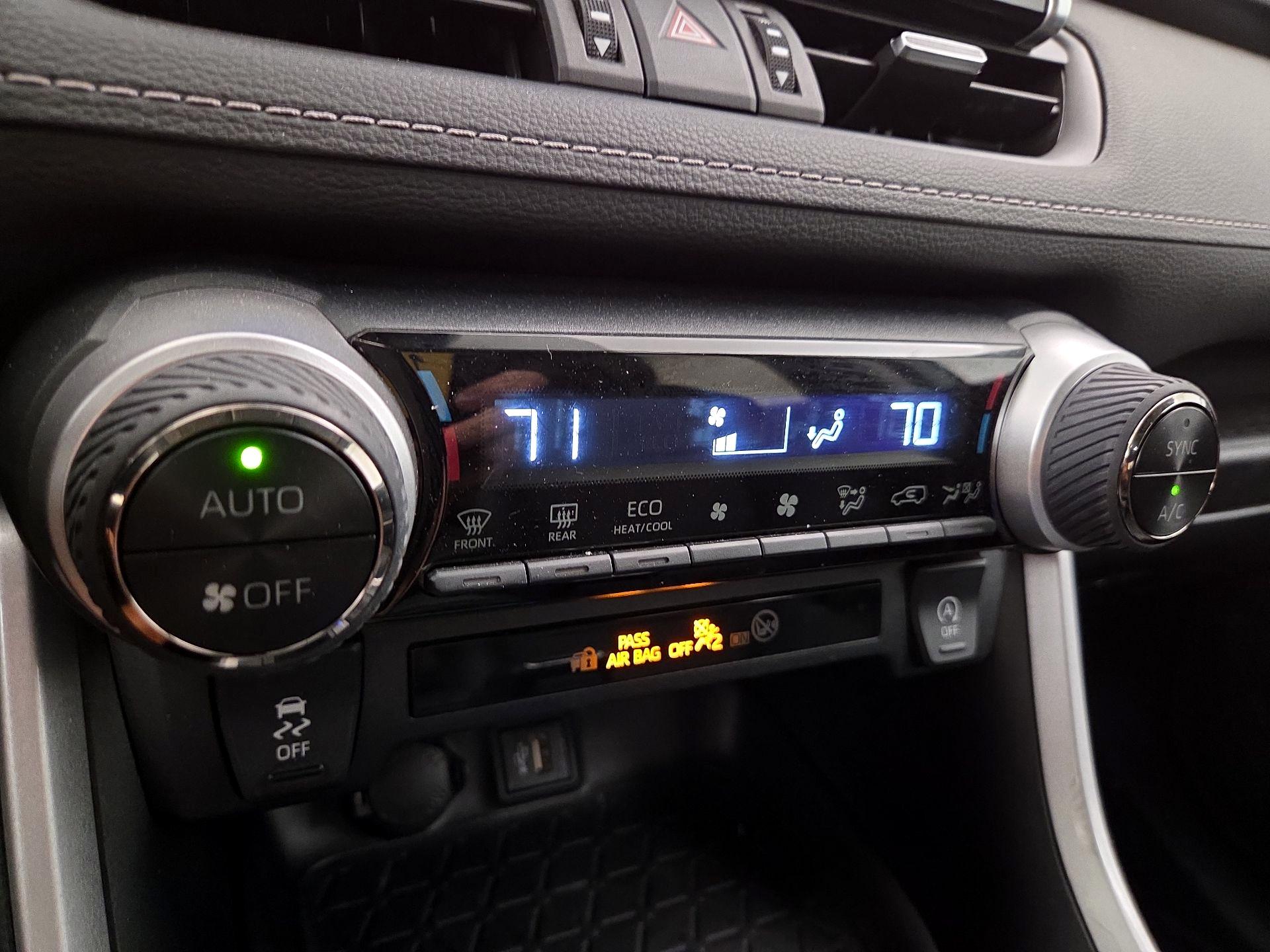 Thumbnail: 2023 Toyota RAV4 - 16