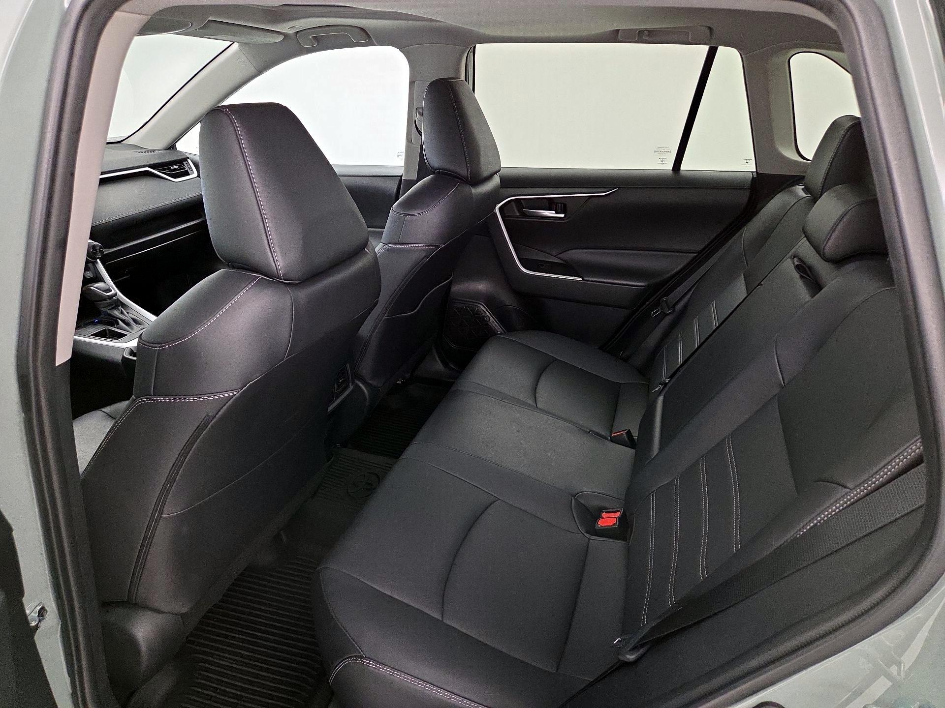 Thumbnail: 2023 Toyota RAV4 - 20