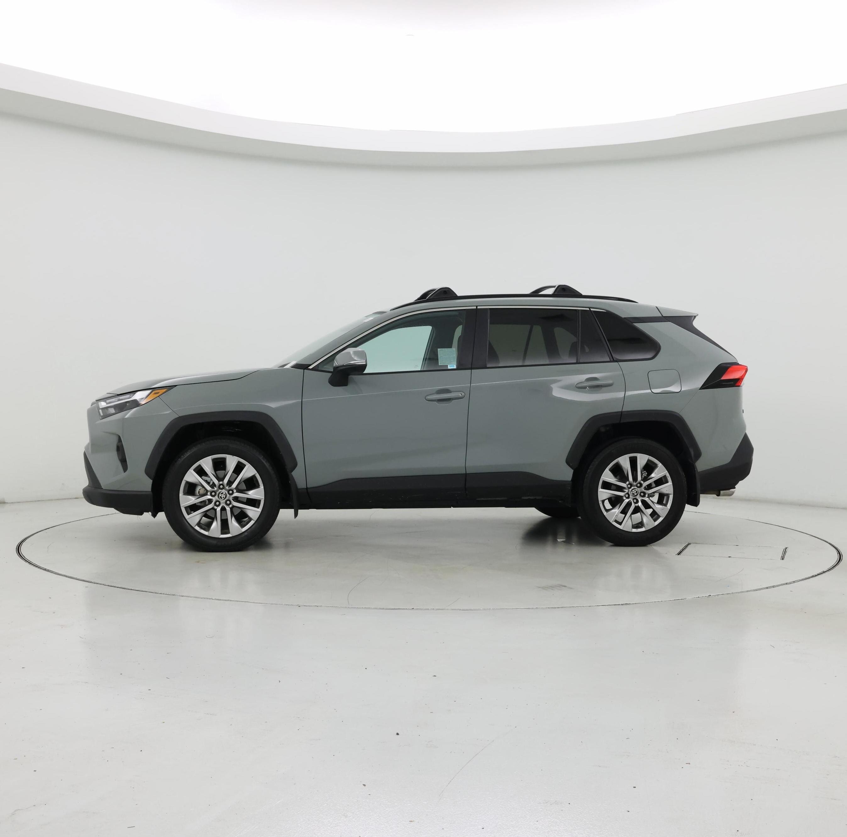 Thumbnail: 2023 Toyota RAV4 - 3