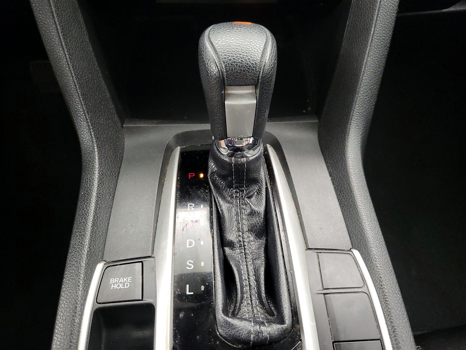 Thumbnail: 2018 Honda Civic - 17