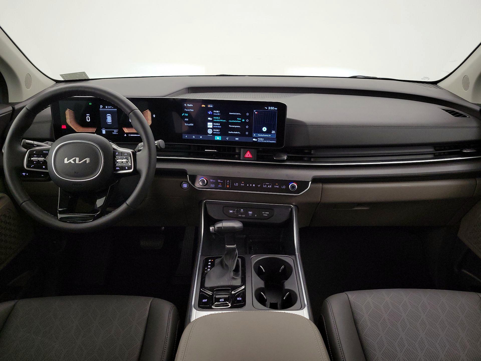 Thumbnail: 2025 Kia Carnival - 9
