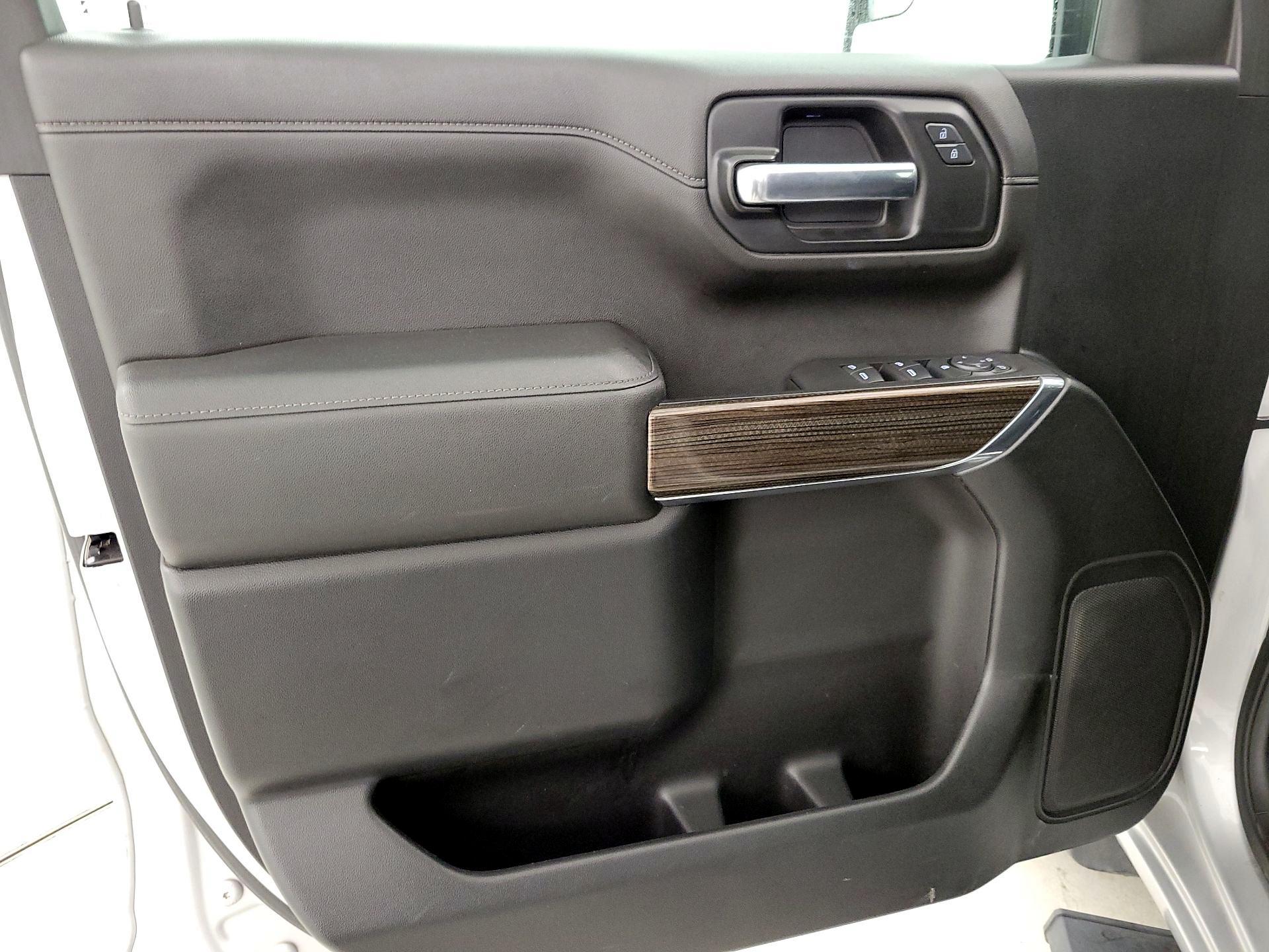 Thumbnail: 2020 Chevrolet Silverado 1500 - 12