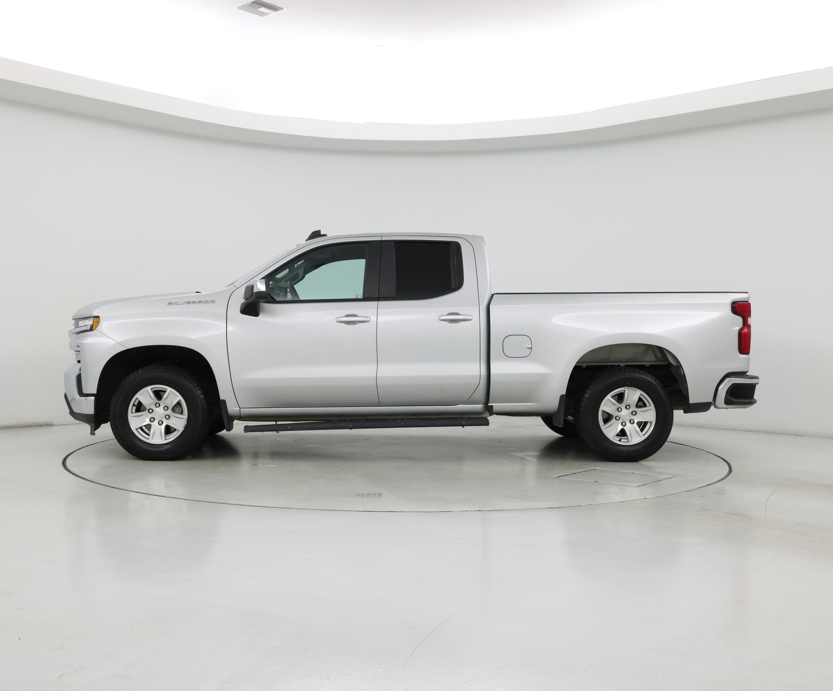 Thumbnail: 2020 Chevrolet Silverado 1500 - 3