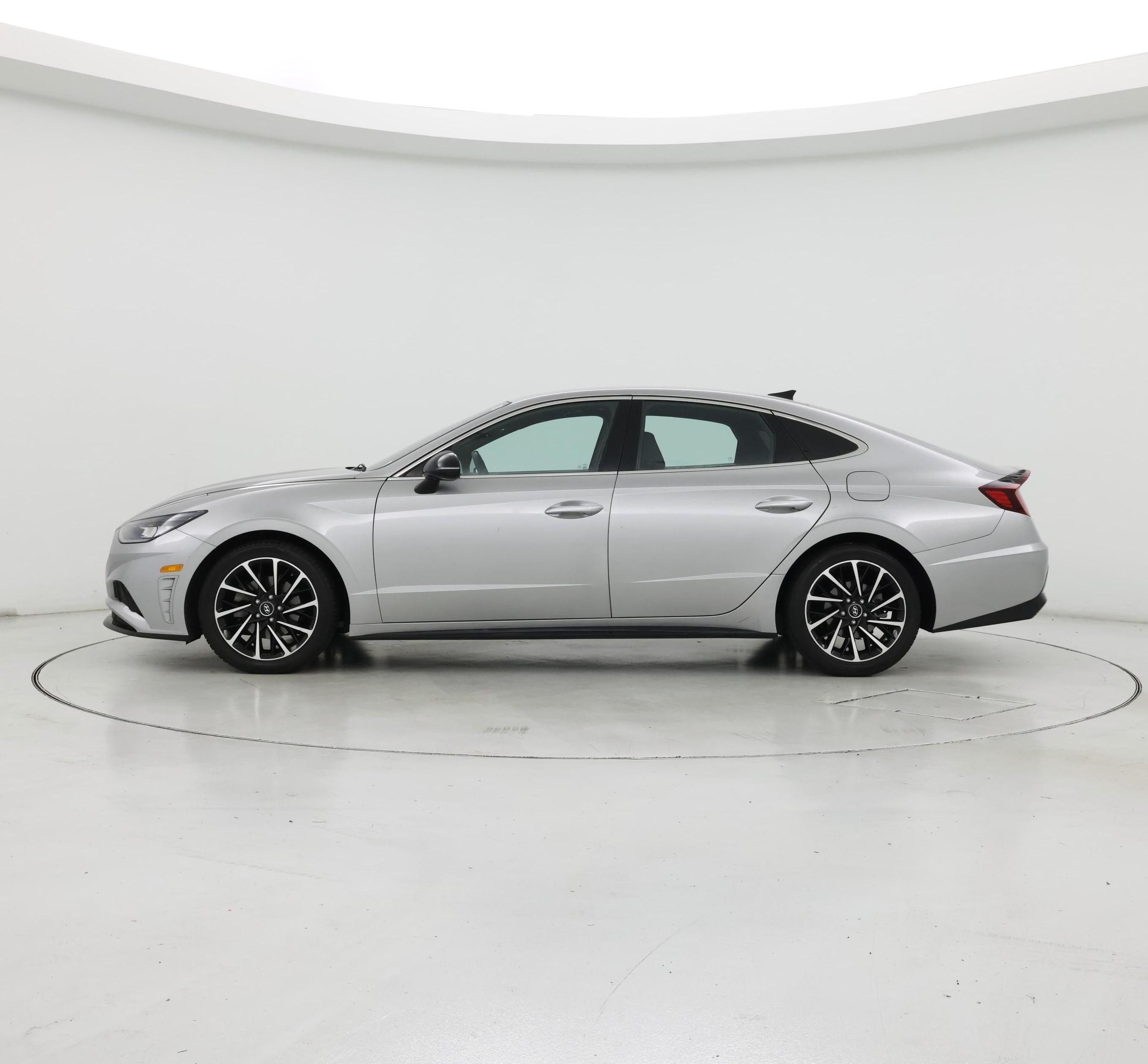 Thumbnail: 2020 Hyundai Sonata - 3