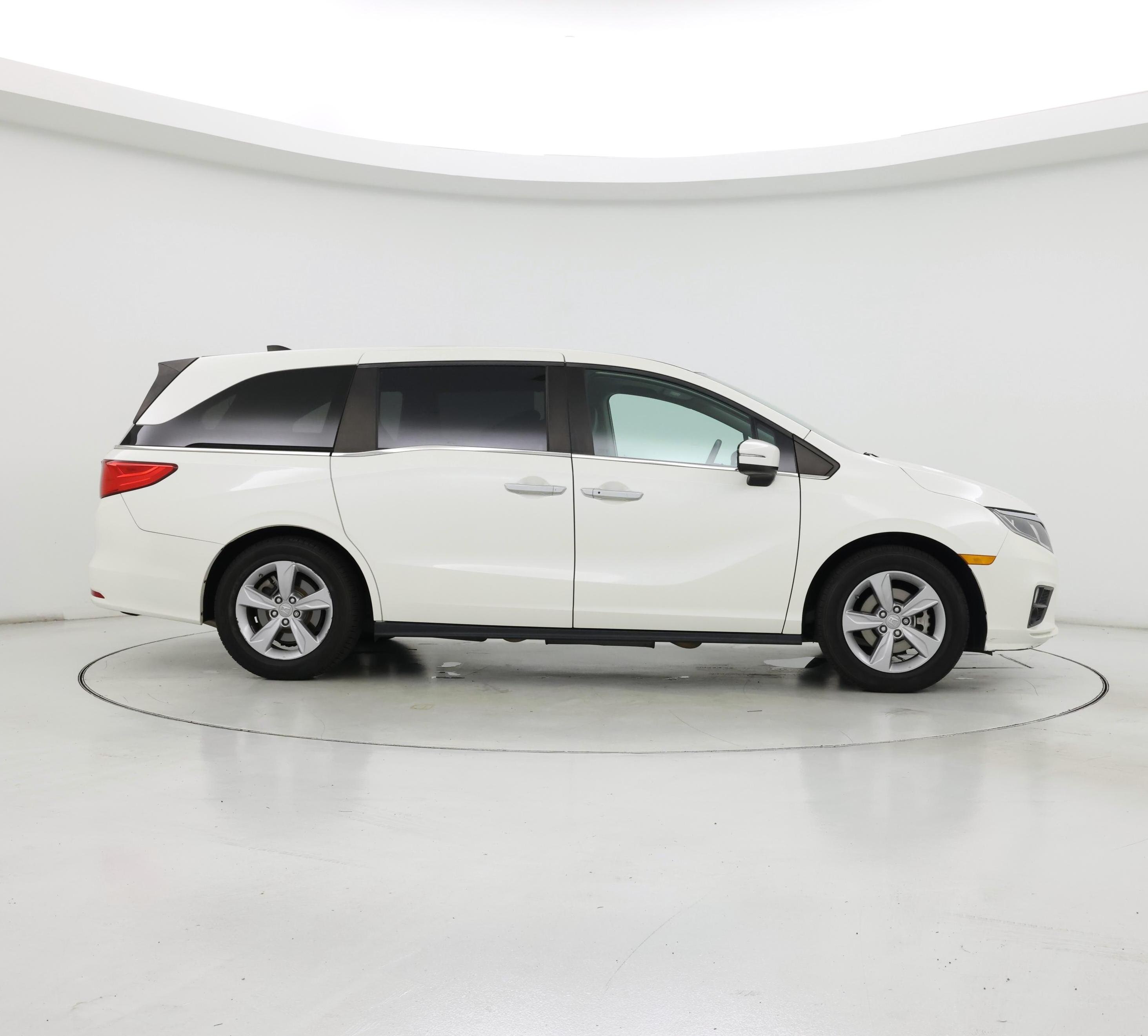 Thumbnail: 2019 Honda Odyssey - 7