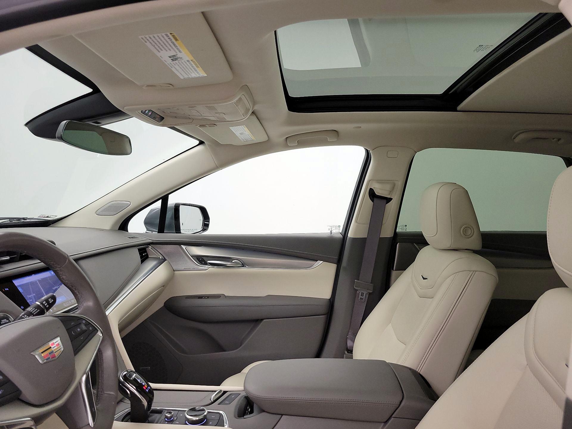 Thumbnail: 2021 Cadillac XT5 - 20