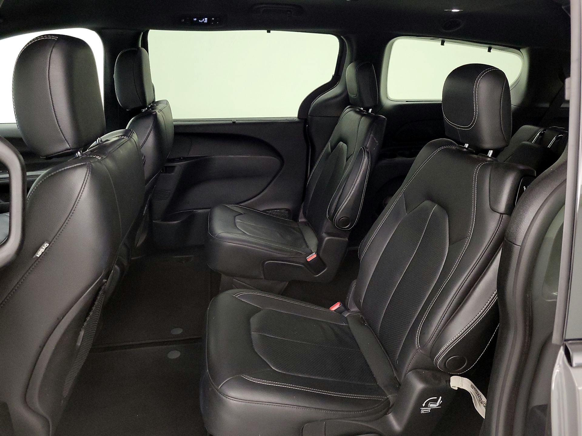 Thumbnail: 2020 Chrysler Pacifica - 20