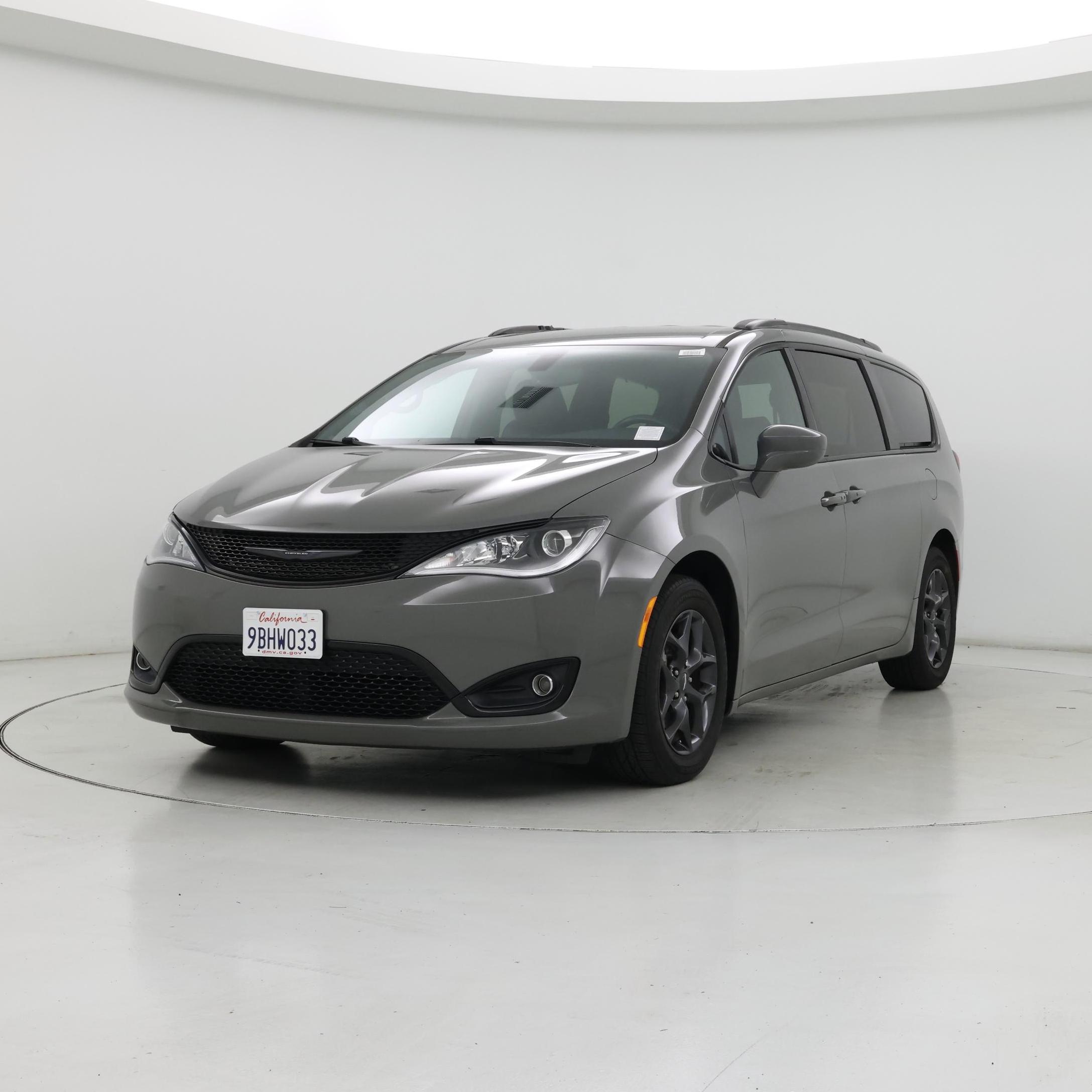 Thumbnail: 2020 Chrysler Pacifica - 4