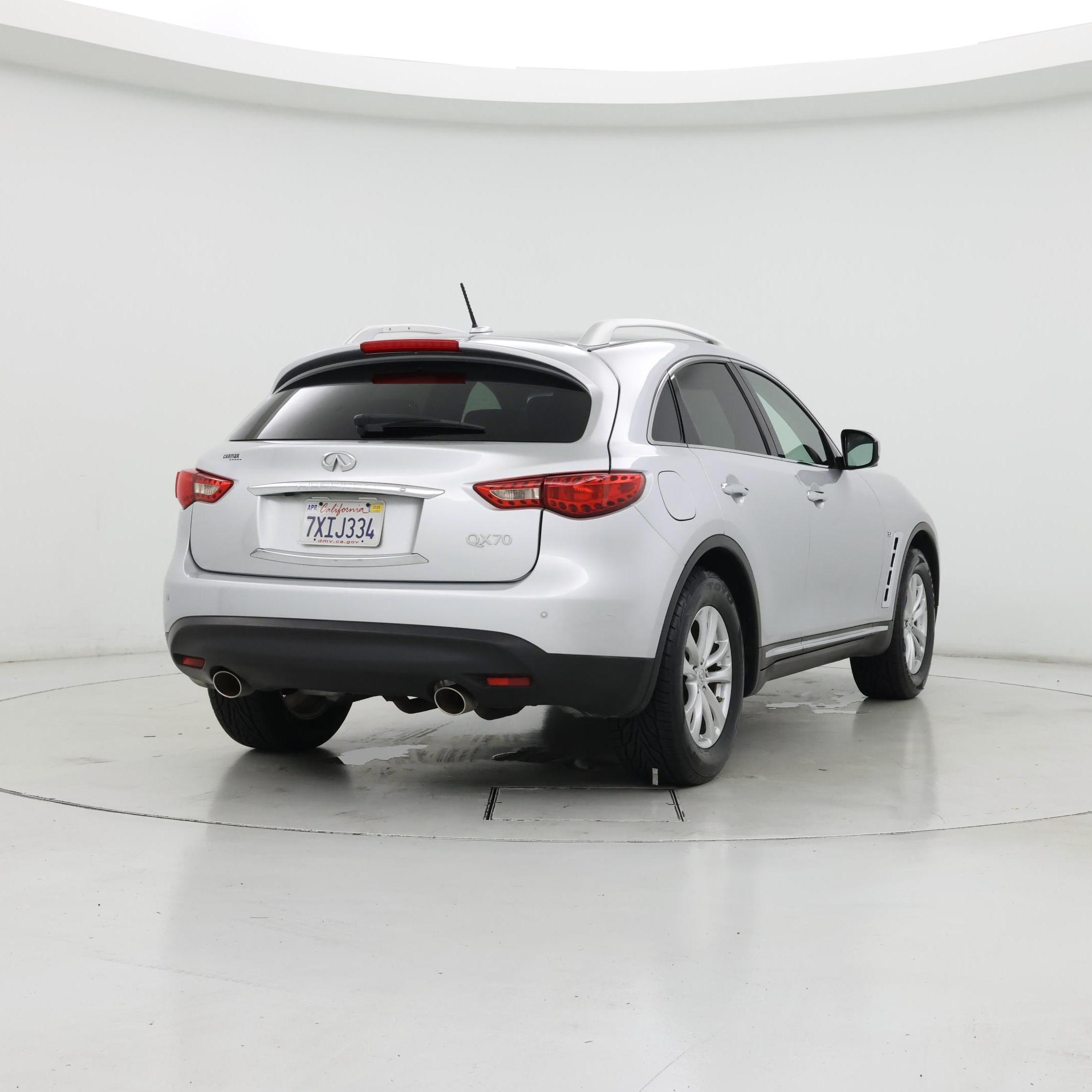 Thumbnail: 2017 INFINITI QX70 - 8