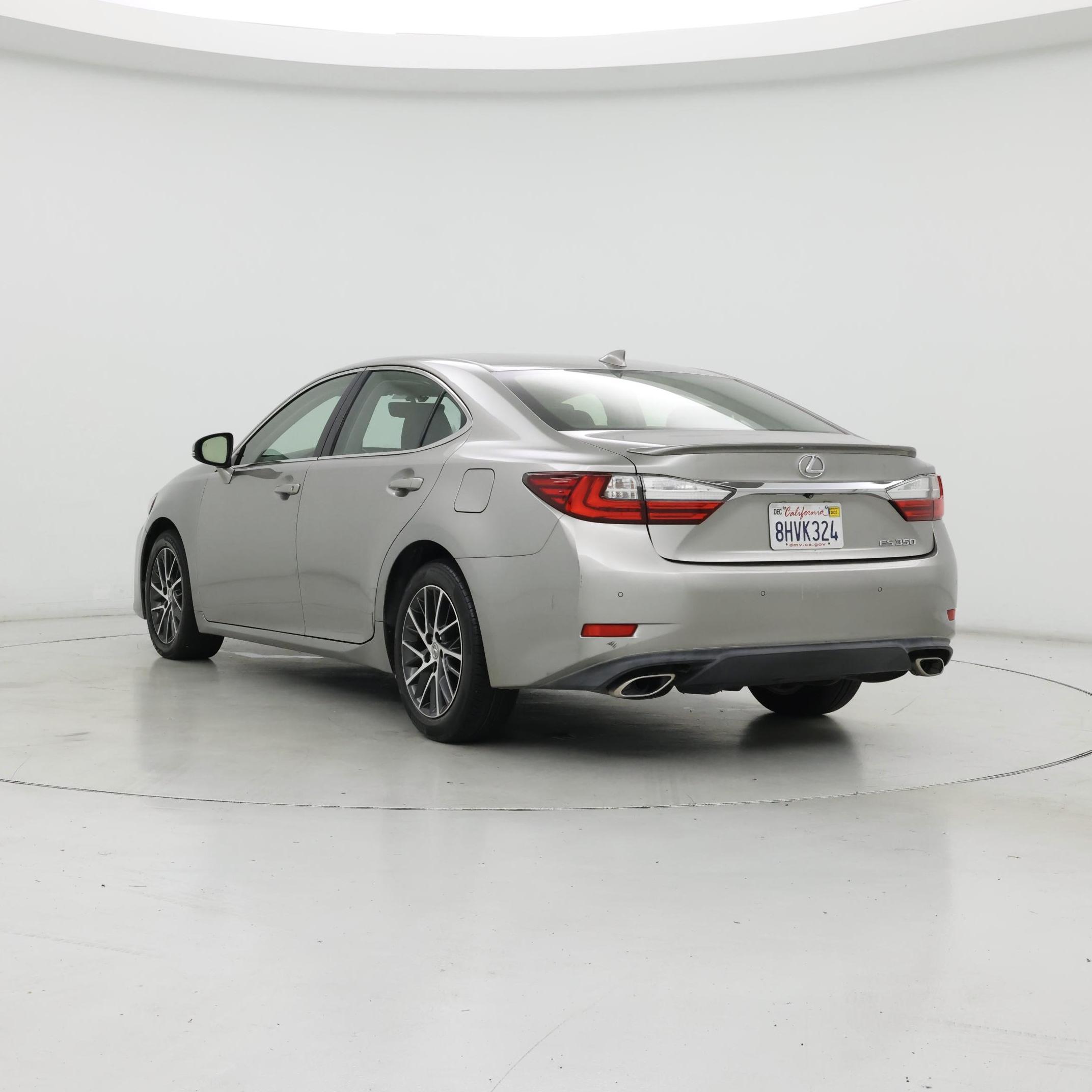 Thumbnail: 2016 Lexus ES - 2