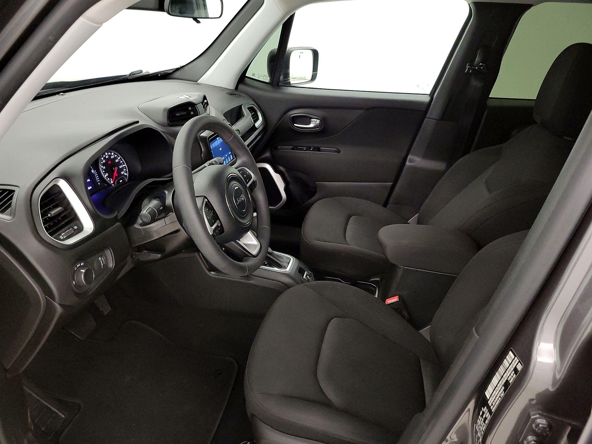 Thumbnail: 2019 Jeep Renegade - 11