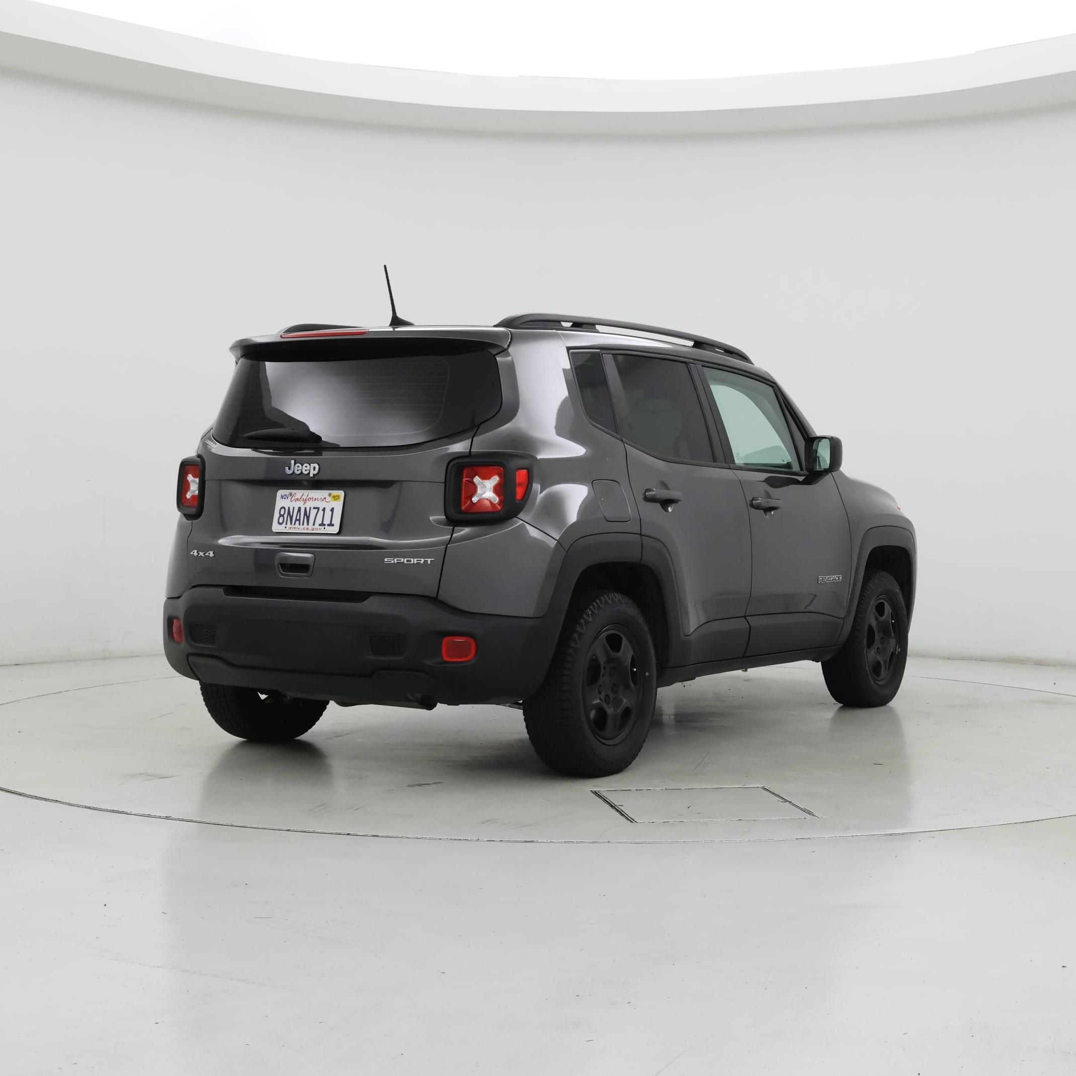 Thumbnail: 2019 Jeep Renegade - 8