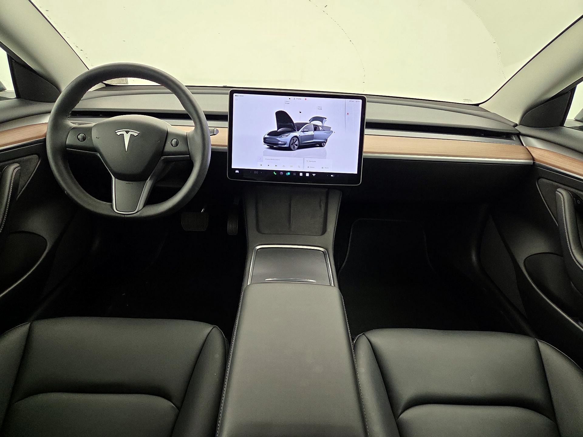 Thumbnail: 2023 Tesla Model 3 - 9