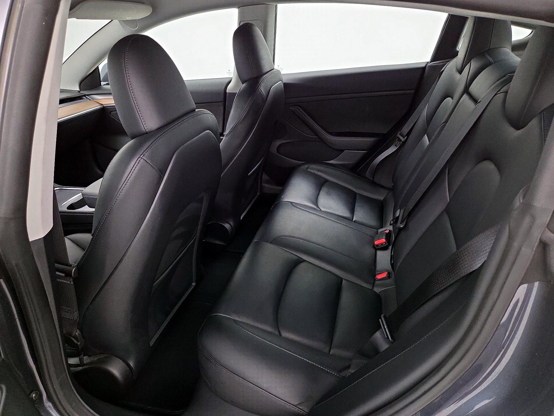Thumbnail: 2023 Tesla Model 3 - 18