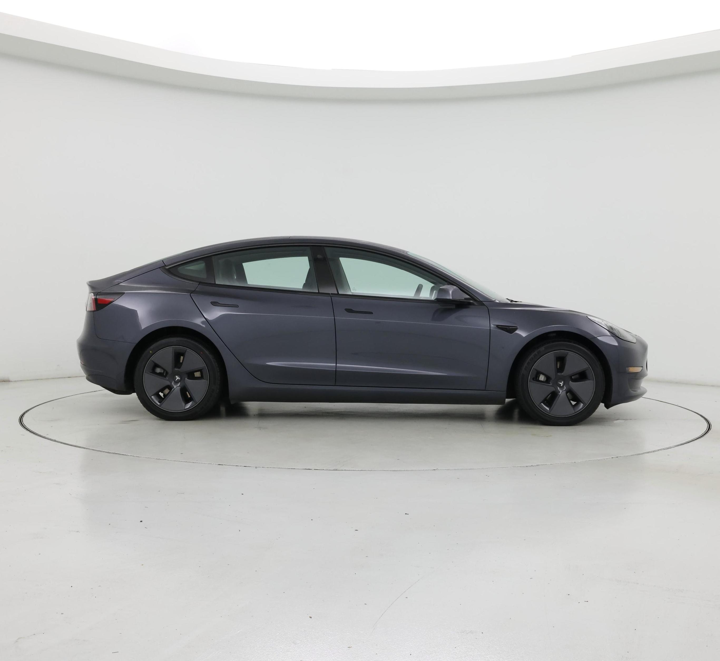 Thumbnail: 2023 Tesla Model 3 - 7
