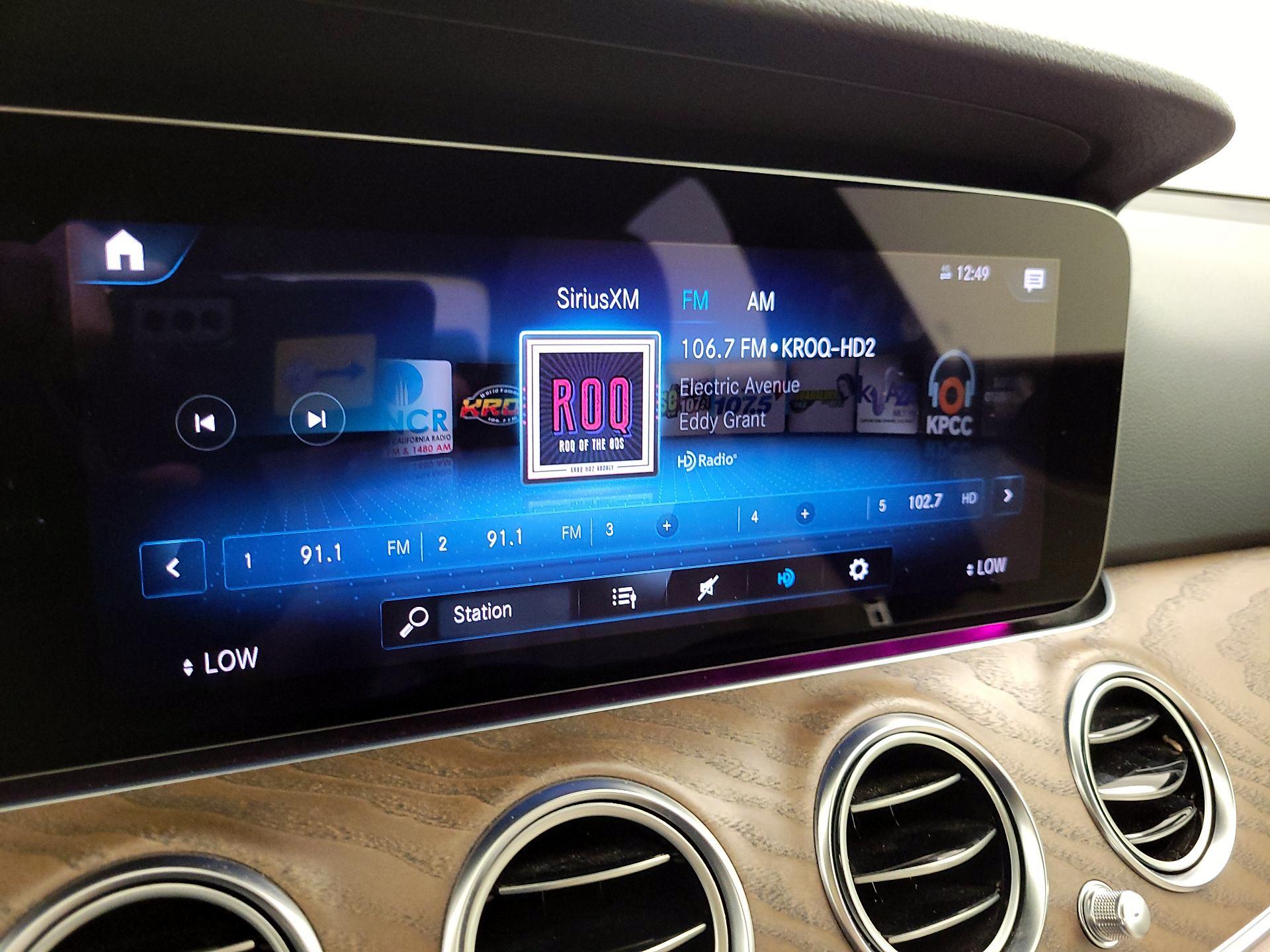 Thumbnail: 2021 Mercedes-Benz E-Class - 16
