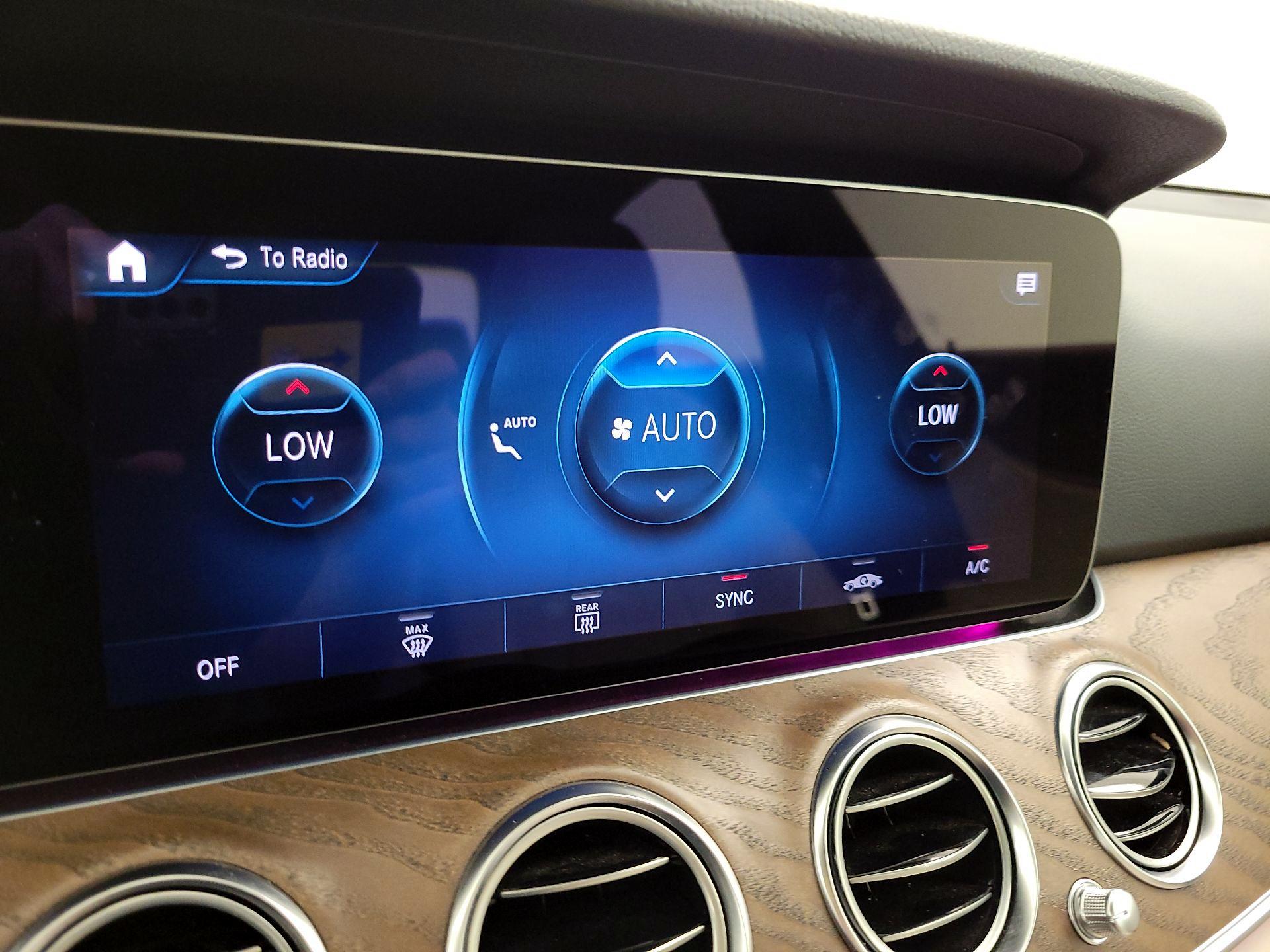 Thumbnail: 2021 Mercedes-Benz E-Class - 17