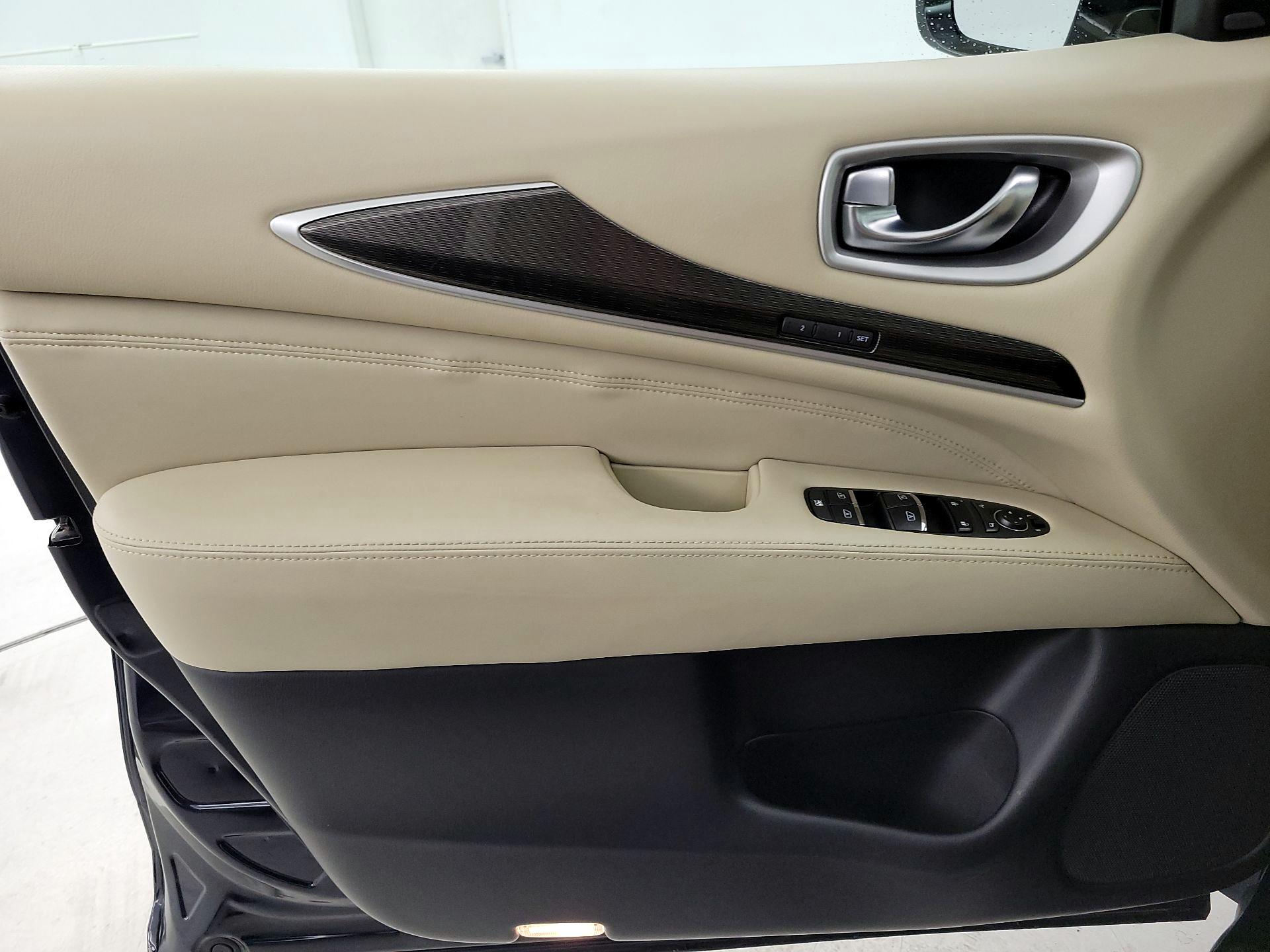 Thumbnail: 2020 INFINITI QX60 - 12