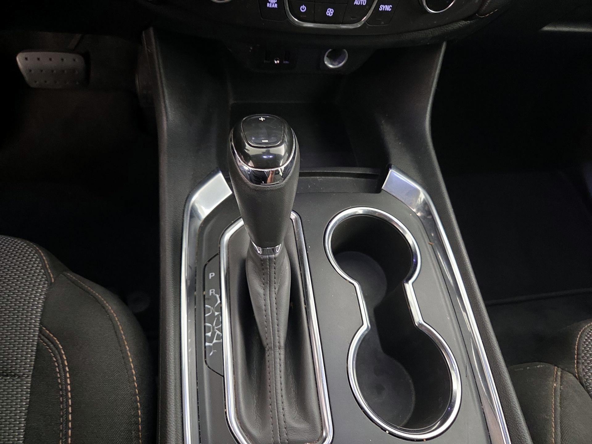 Thumbnail: 2019 Chevrolet Traverse - 17