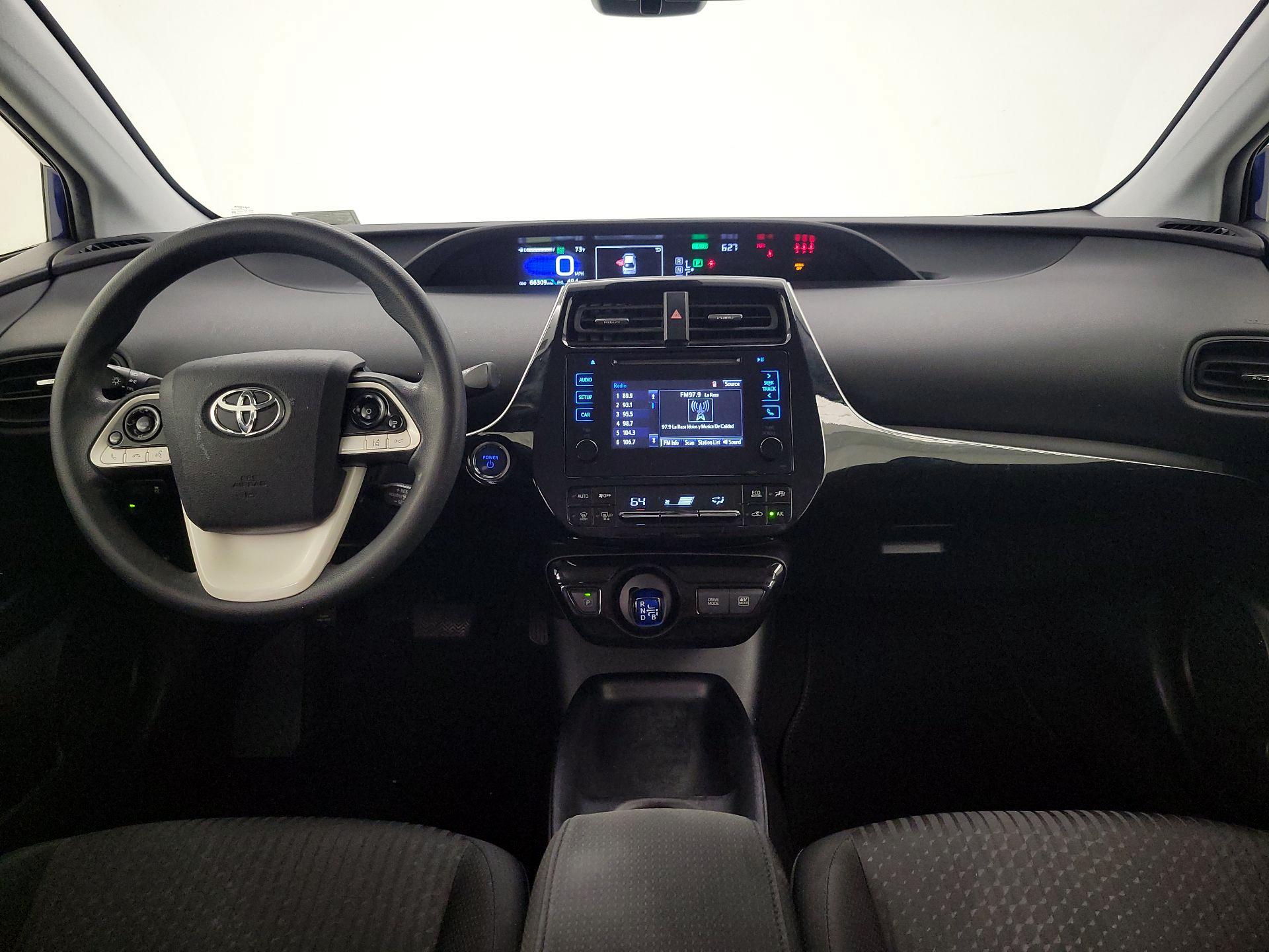 Thumbnail: 2018 Toyota Prius - 9