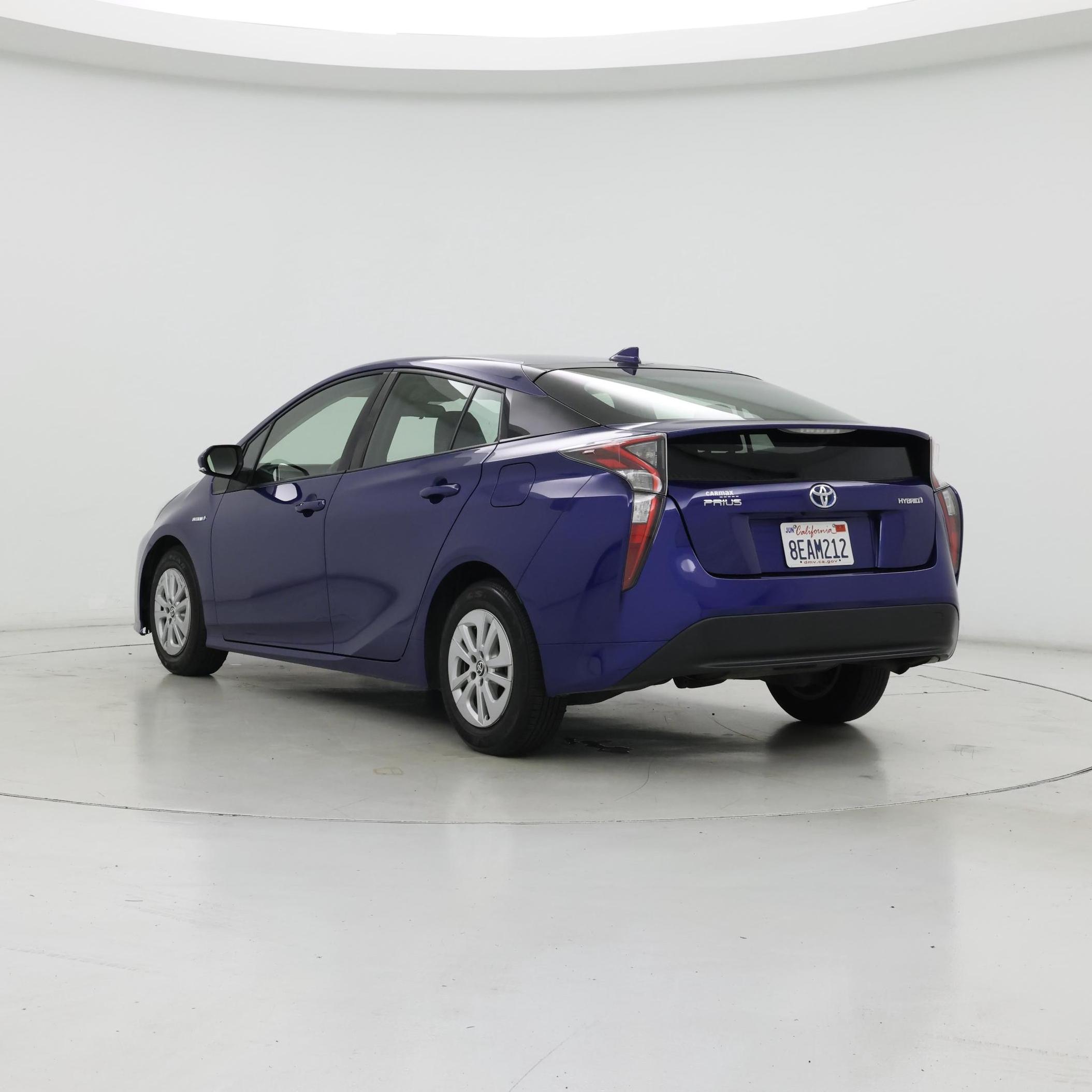 Thumbnail: 2018 Toyota Prius - 2