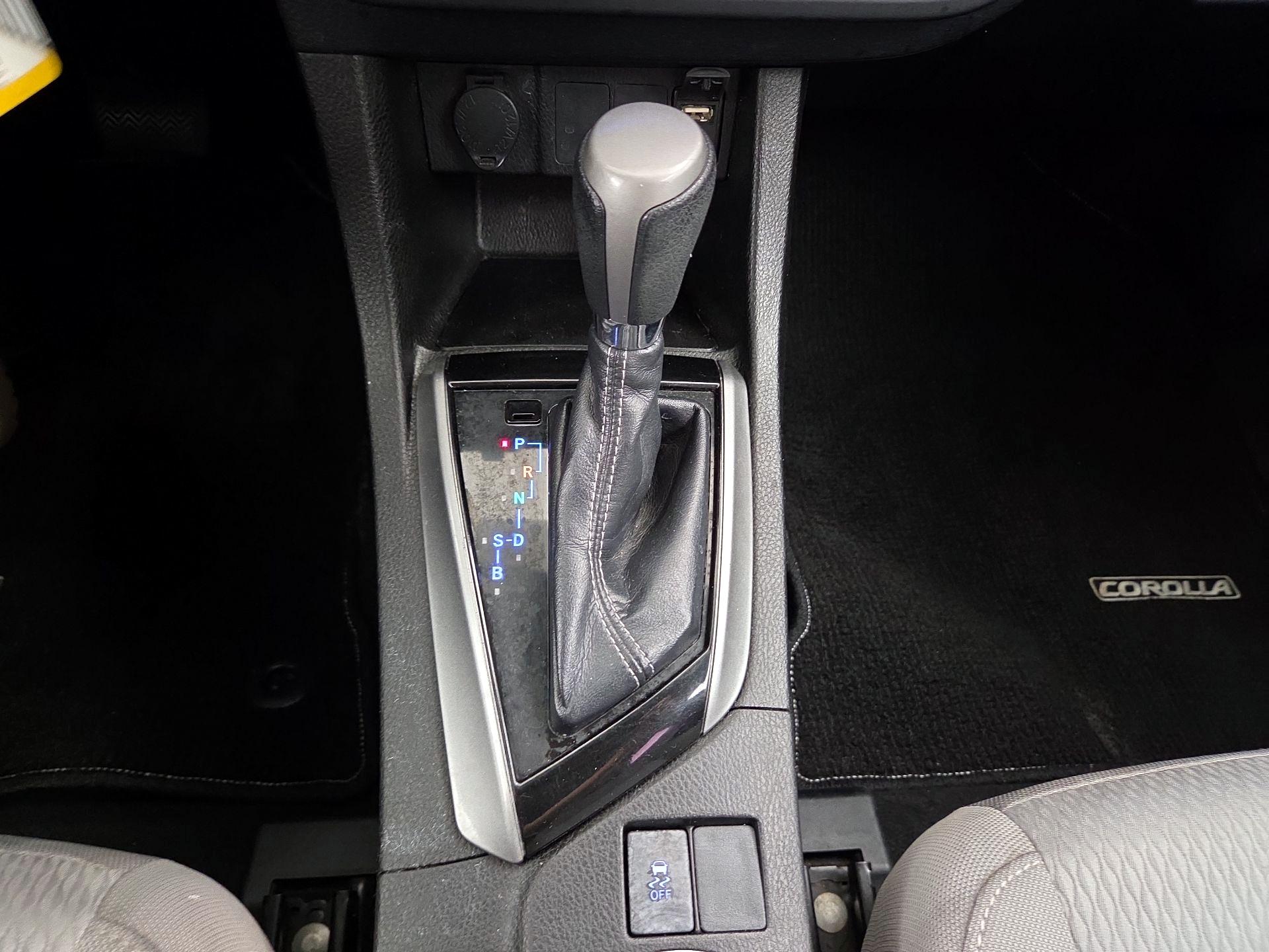 Thumbnail: 2016 Toyota Corolla - 17