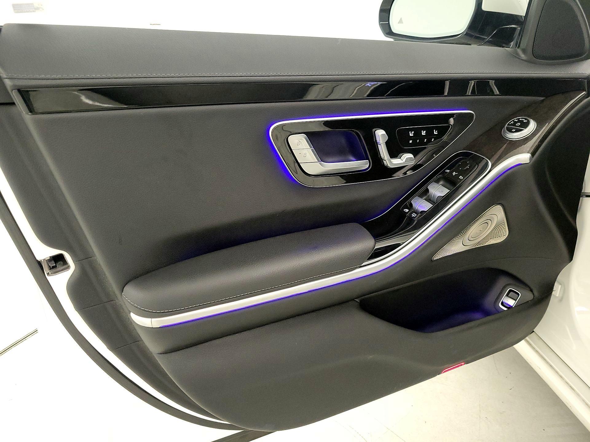 Thumbnail: 2022 Mercedes-Benz S-Class - 12