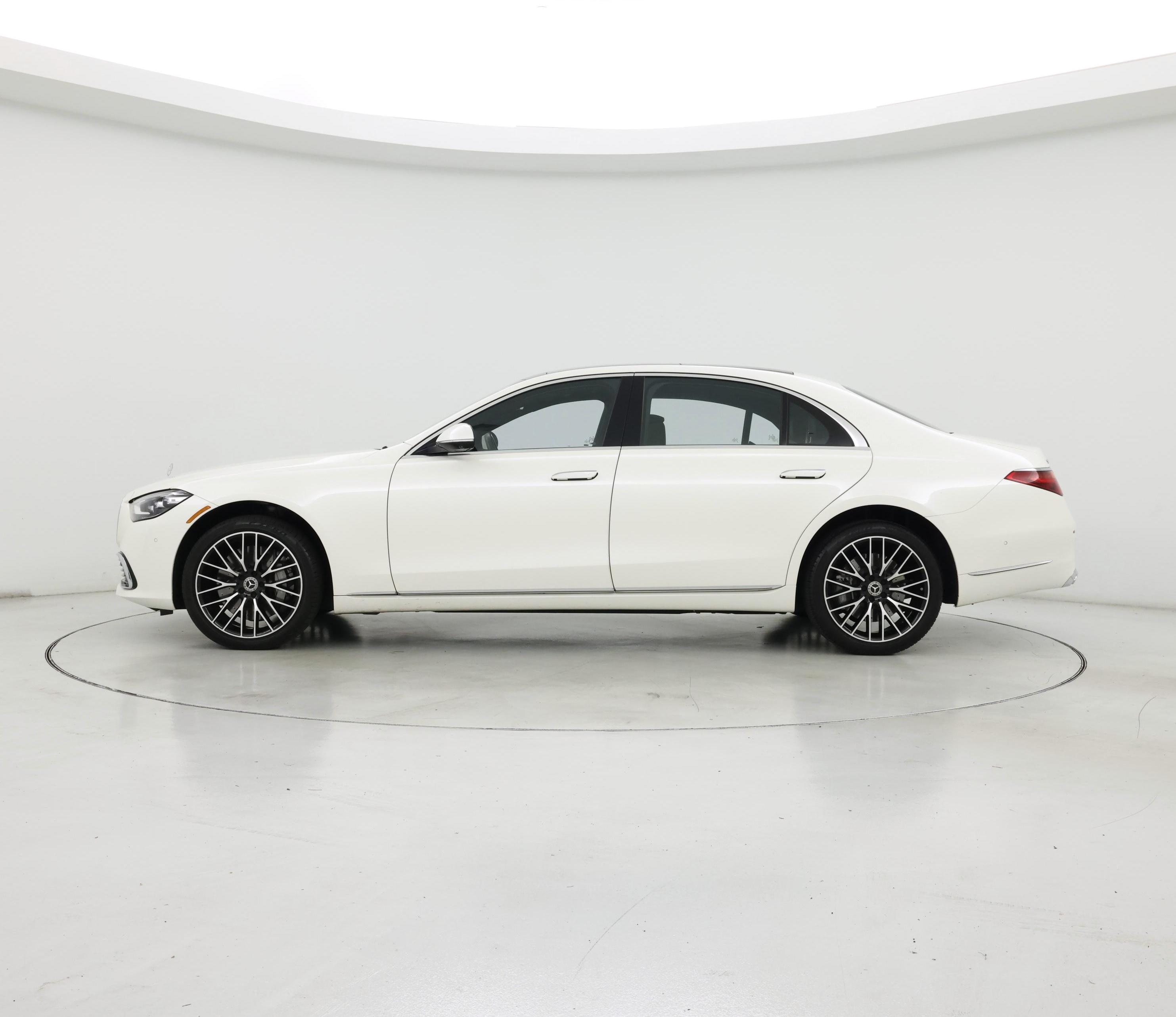 Thumbnail: 2022 Mercedes-Benz S-Class - 3