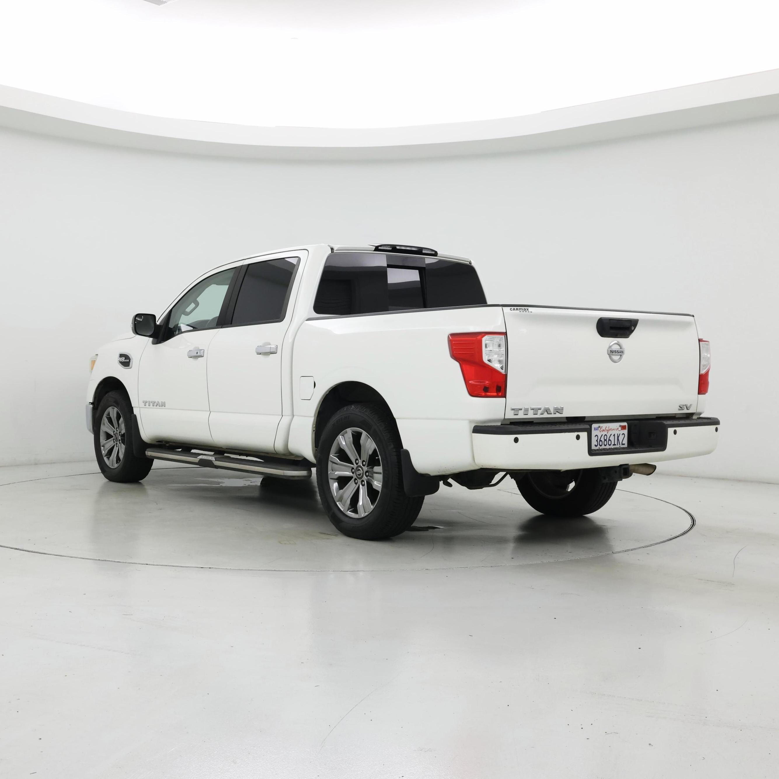 Thumbnail: 2017 Nissan Titan - 2