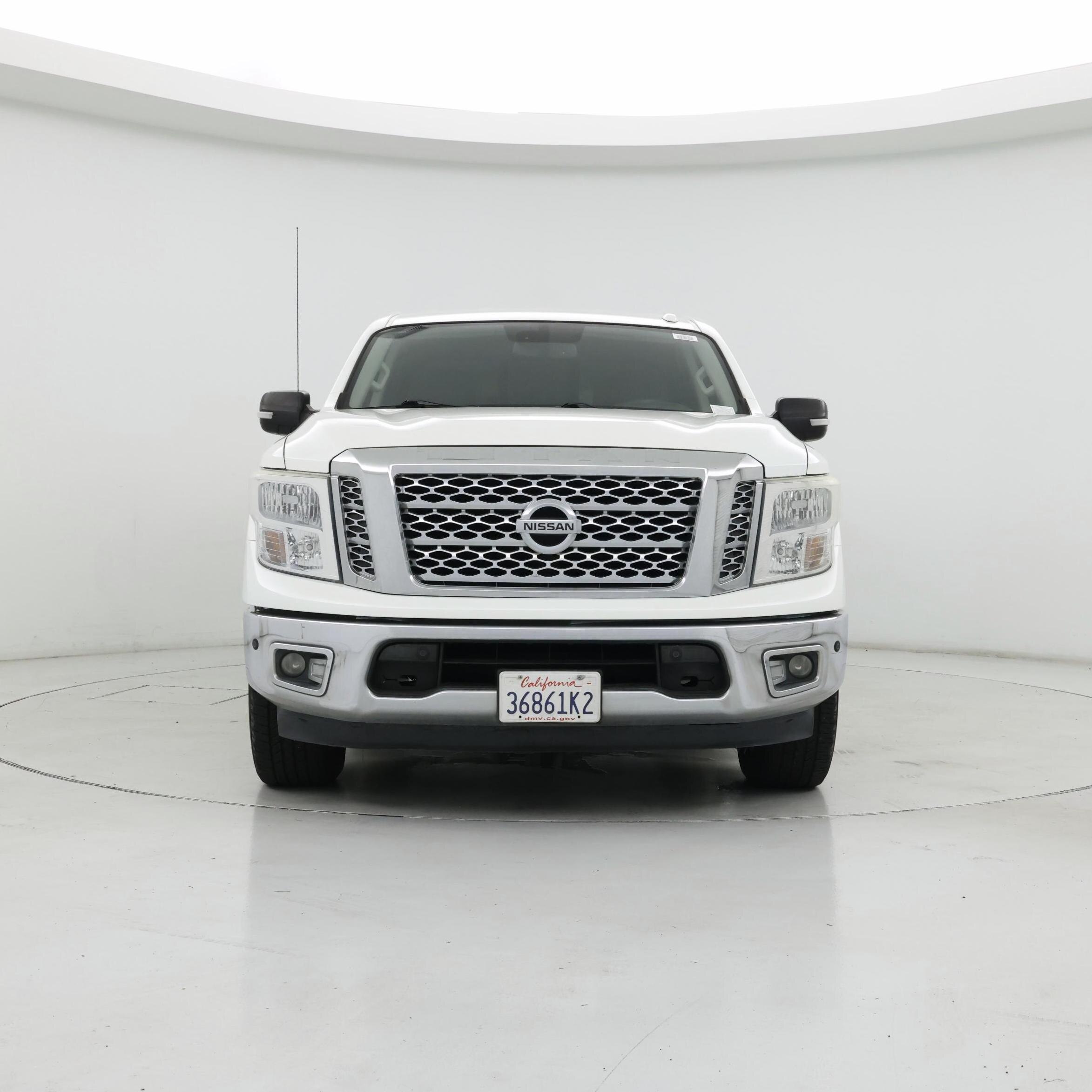 Thumbnail: 2017 Nissan Titan - 5