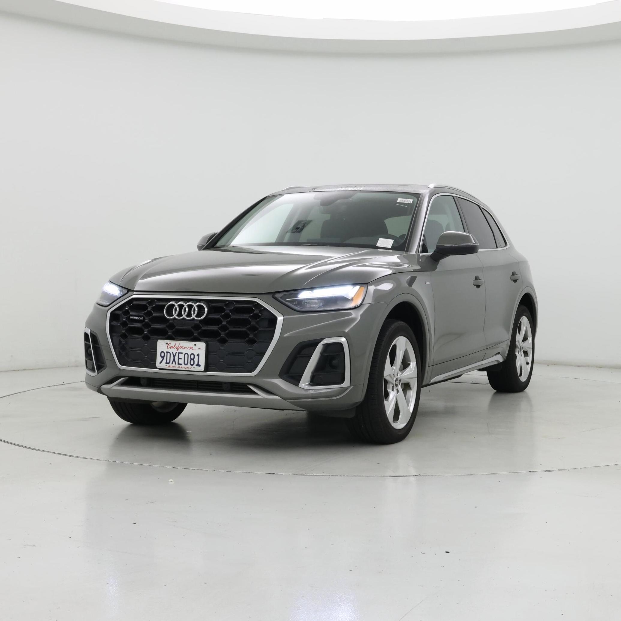 Thumbnail: 2023 Audi Q5 - 4