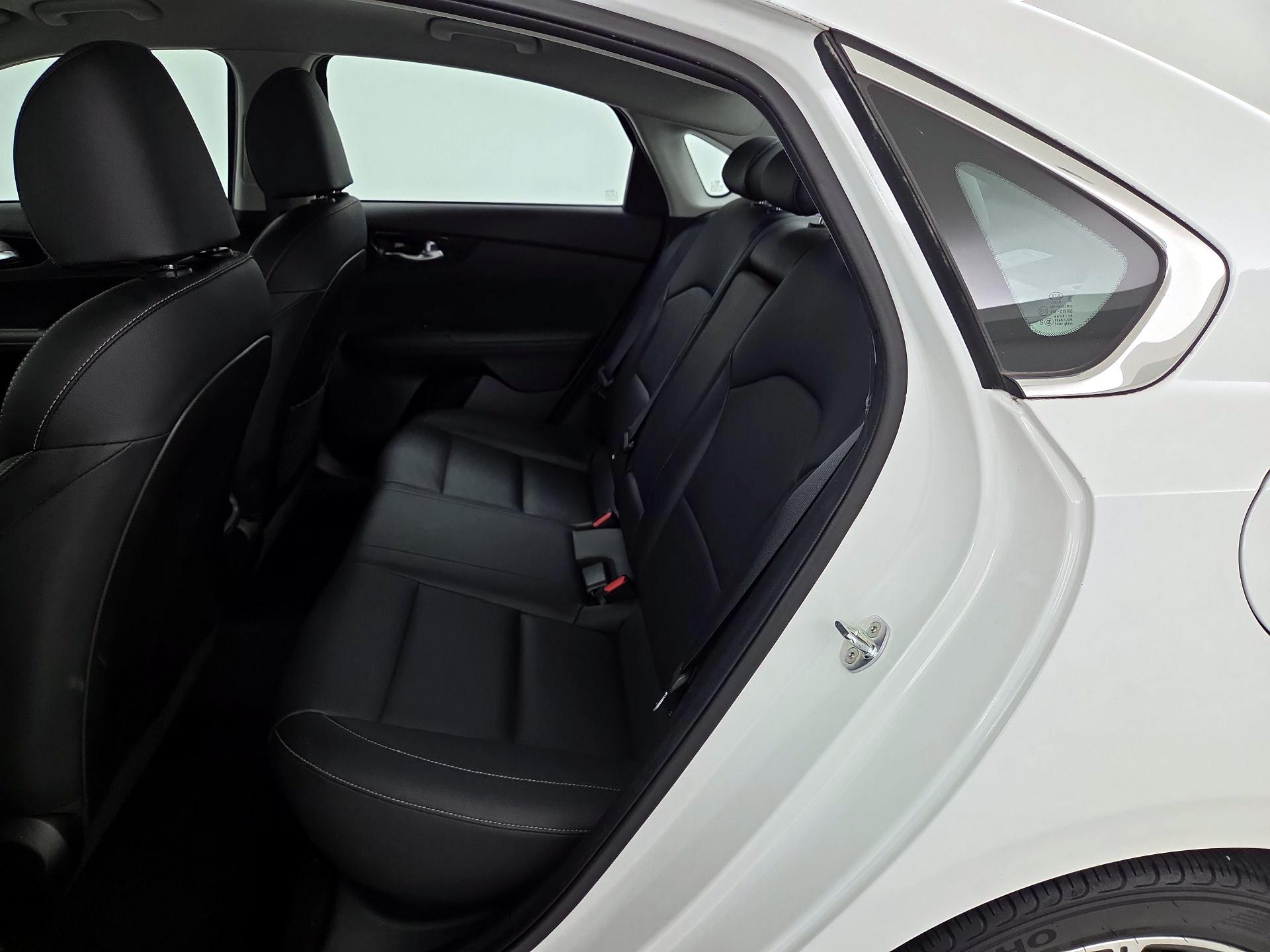 Thumbnail: 2020 Kia Forte - 19
