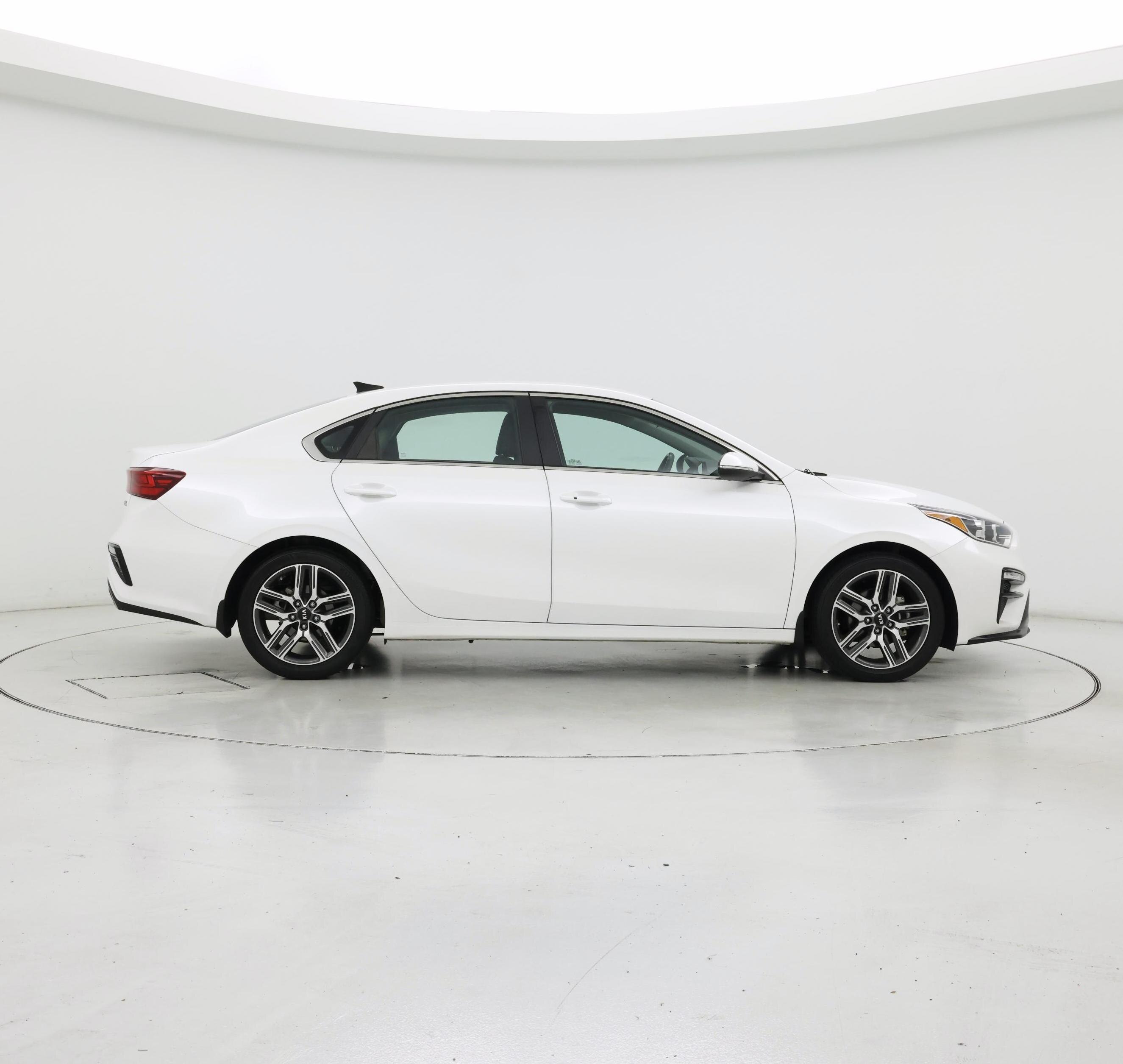 Thumbnail: 2020 Kia Forte - 7