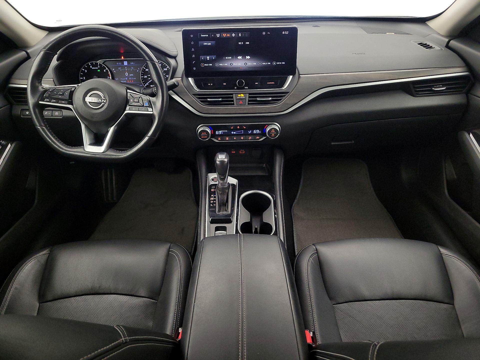 Thumbnail: 2023 Nissan Altima - 9