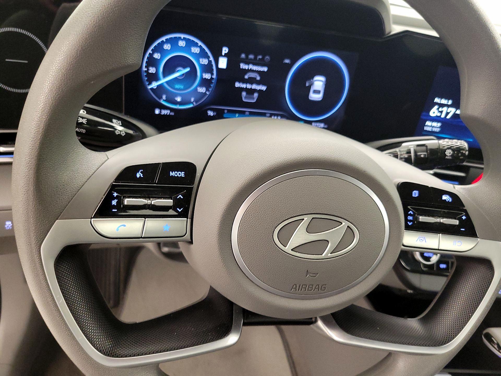 Thumbnail: 2024 Hyundai Elantra - 10