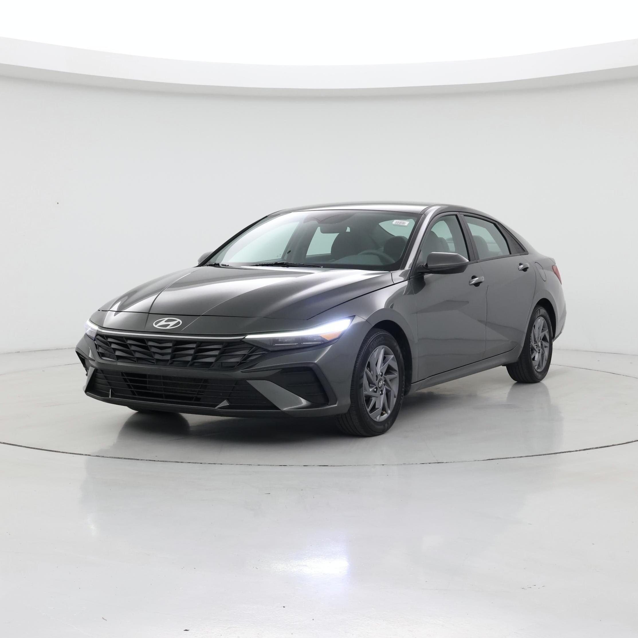 Thumbnail: 2024 Hyundai Elantra - 4