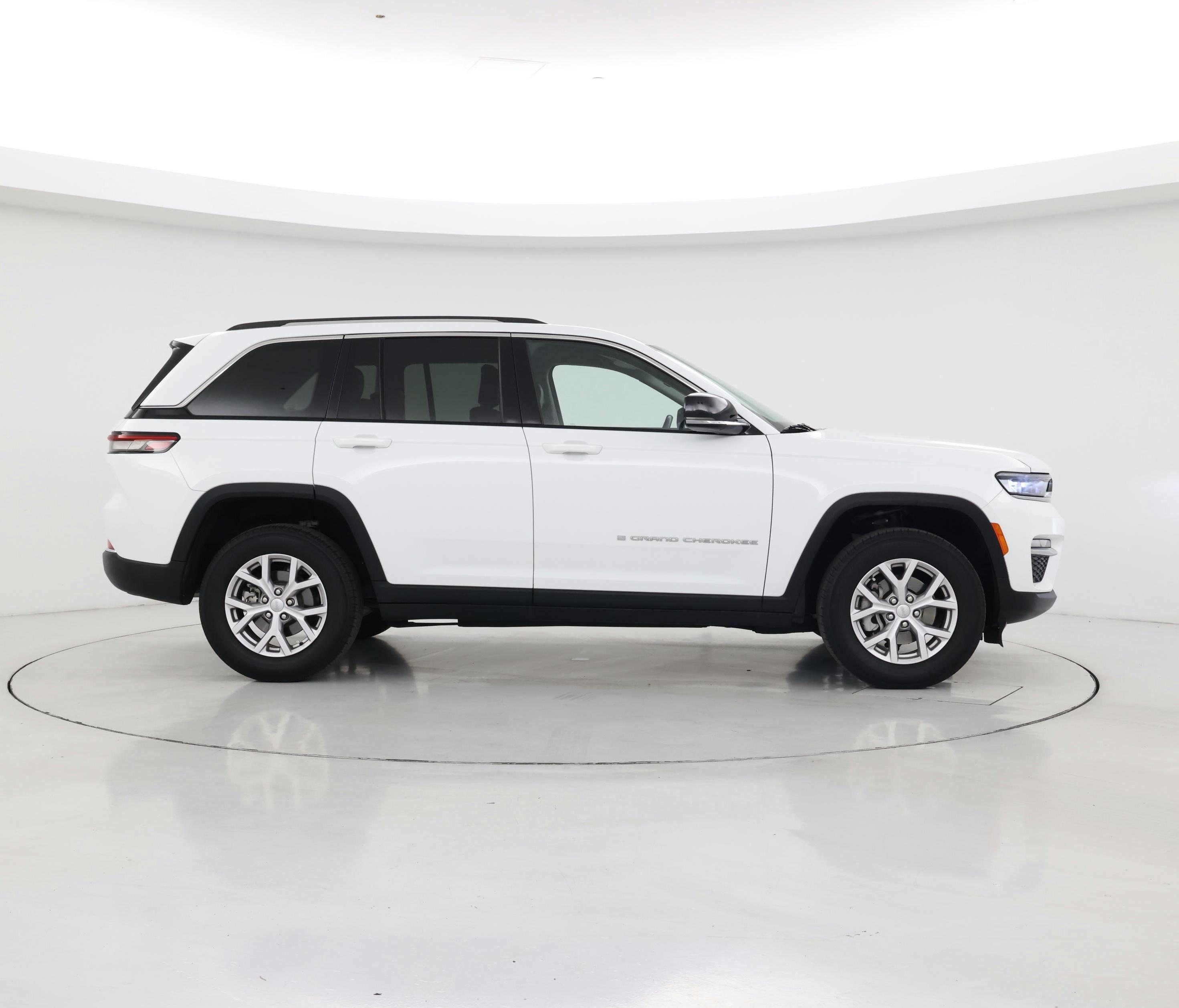 Thumbnail: 2022 Jeep Grand Cherokee - 7
