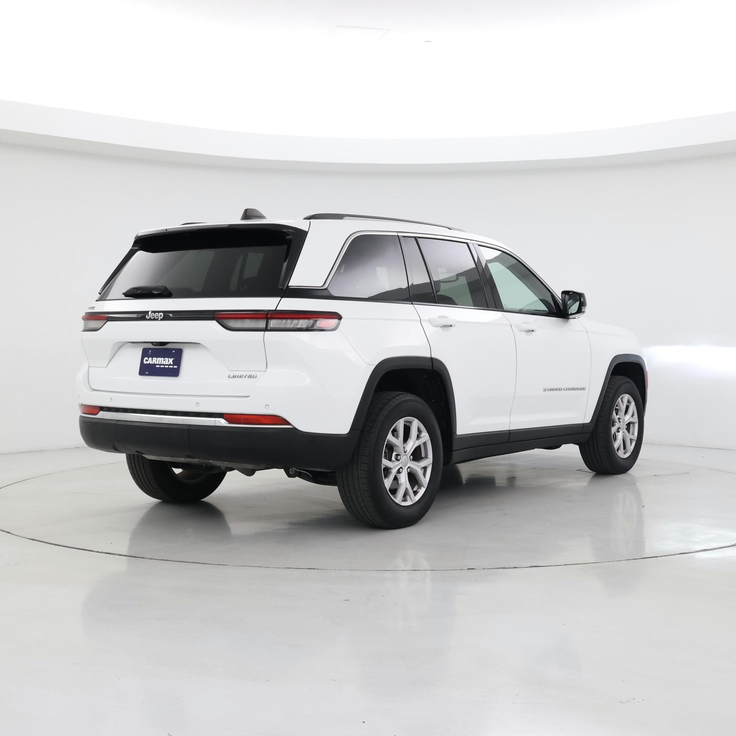 Thumbnail: 2022 Jeep Grand Cherokee - 8