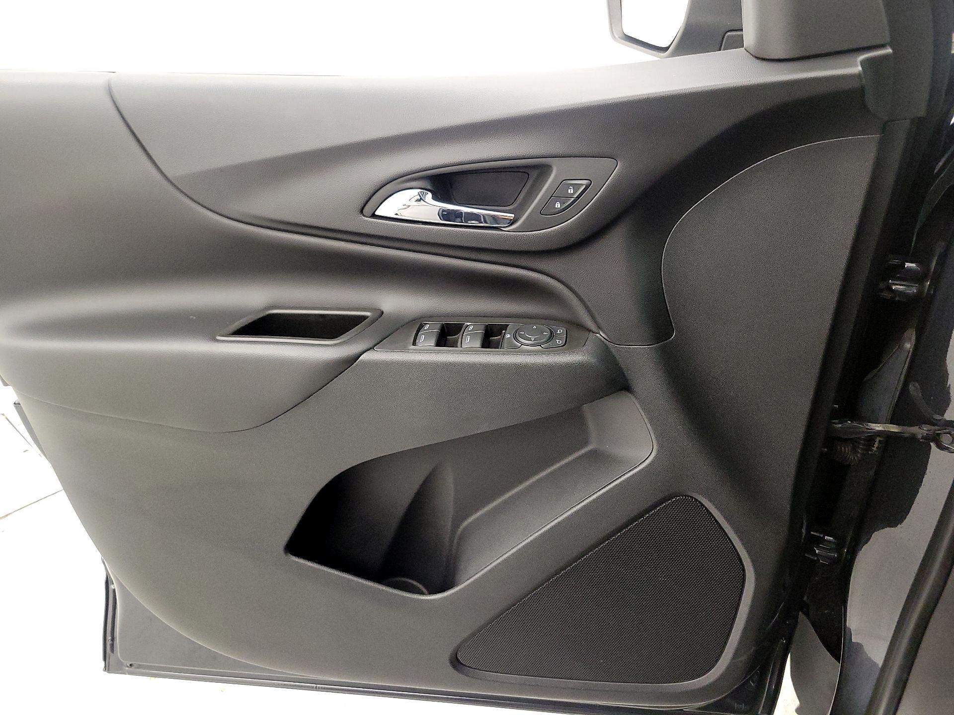 Thumbnail: 2022 Chevrolet Equinox - 12