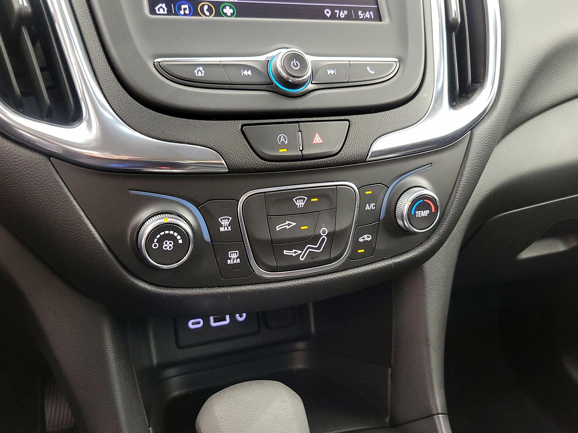 Thumbnail: 2022 Chevrolet Equinox - 16