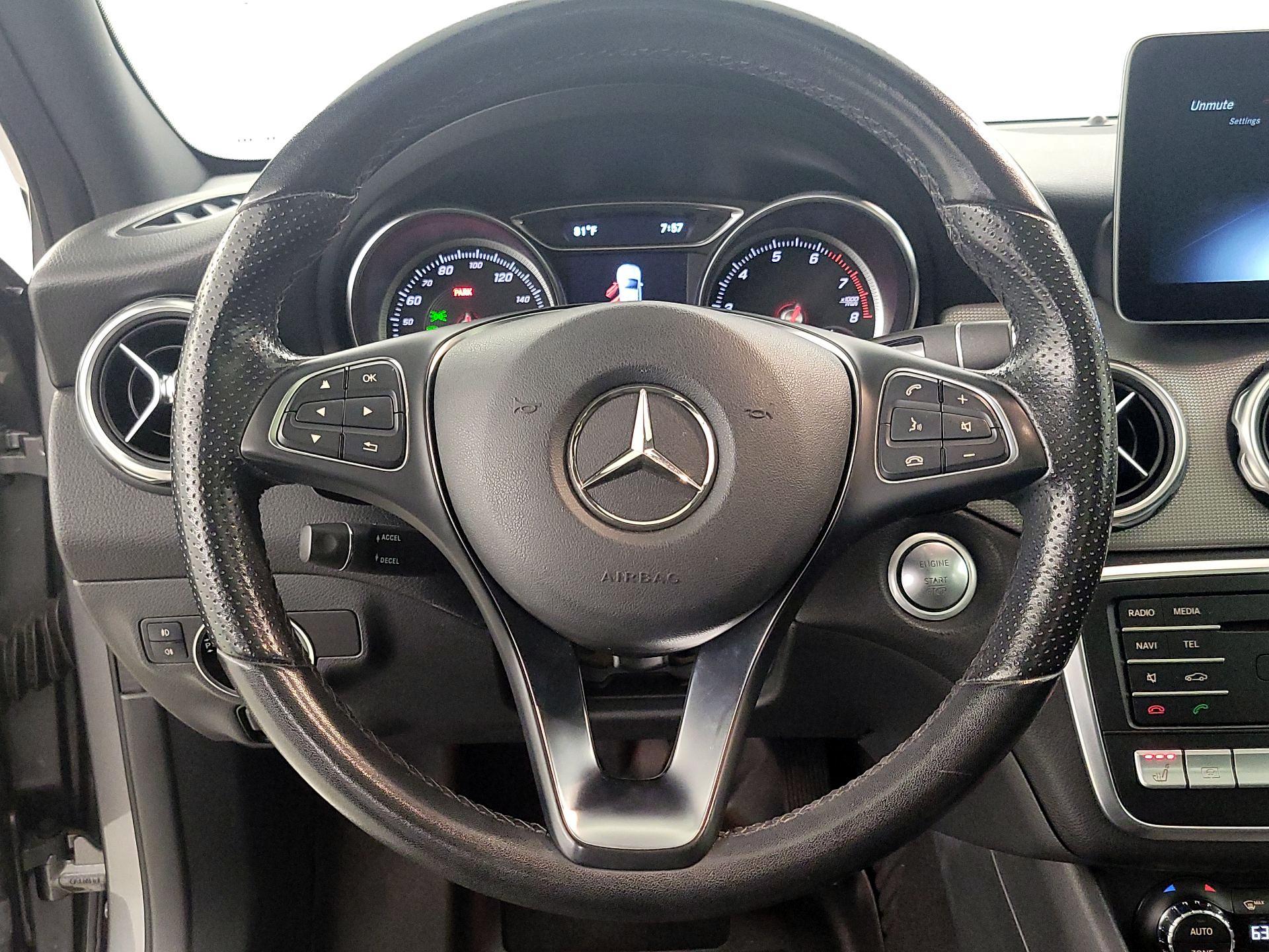 Thumbnail: 2020 Mercedes-Benz GLA - 10