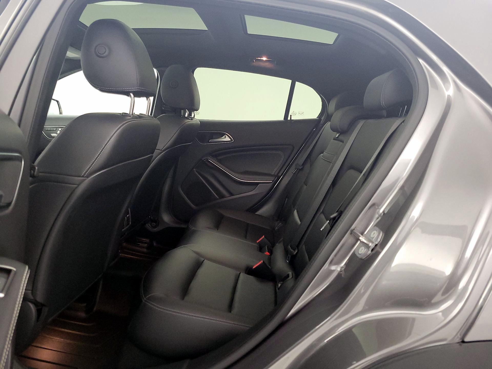 Thumbnail: 2020 Mercedes-Benz GLA - 20