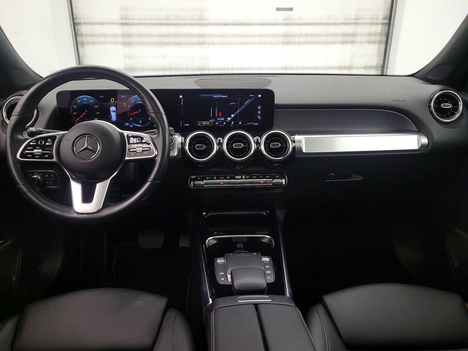 Thumbnail: 2023 Mercedes-Benz GLB - 9