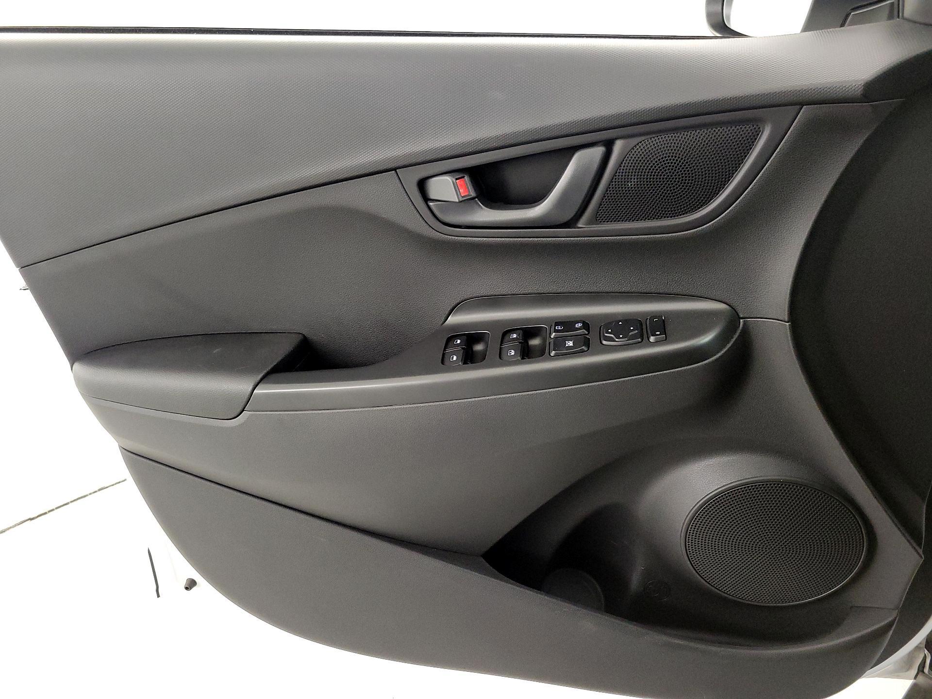 Thumbnail: 2023 Hyundai Kona - 12