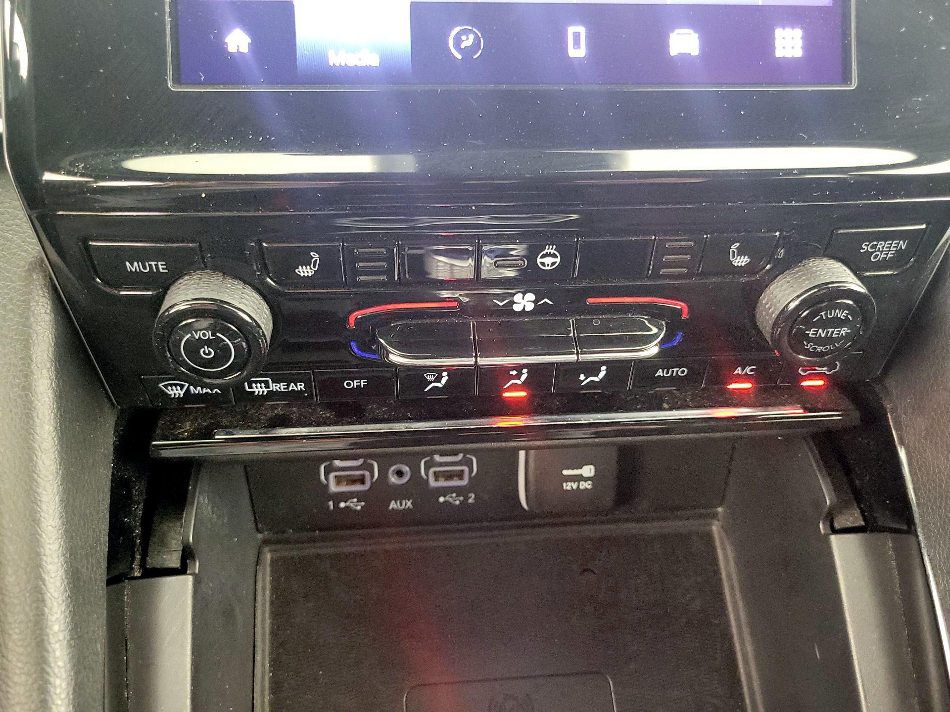 Thumbnail: 2023 Jeep Grand Cherokee L - 16